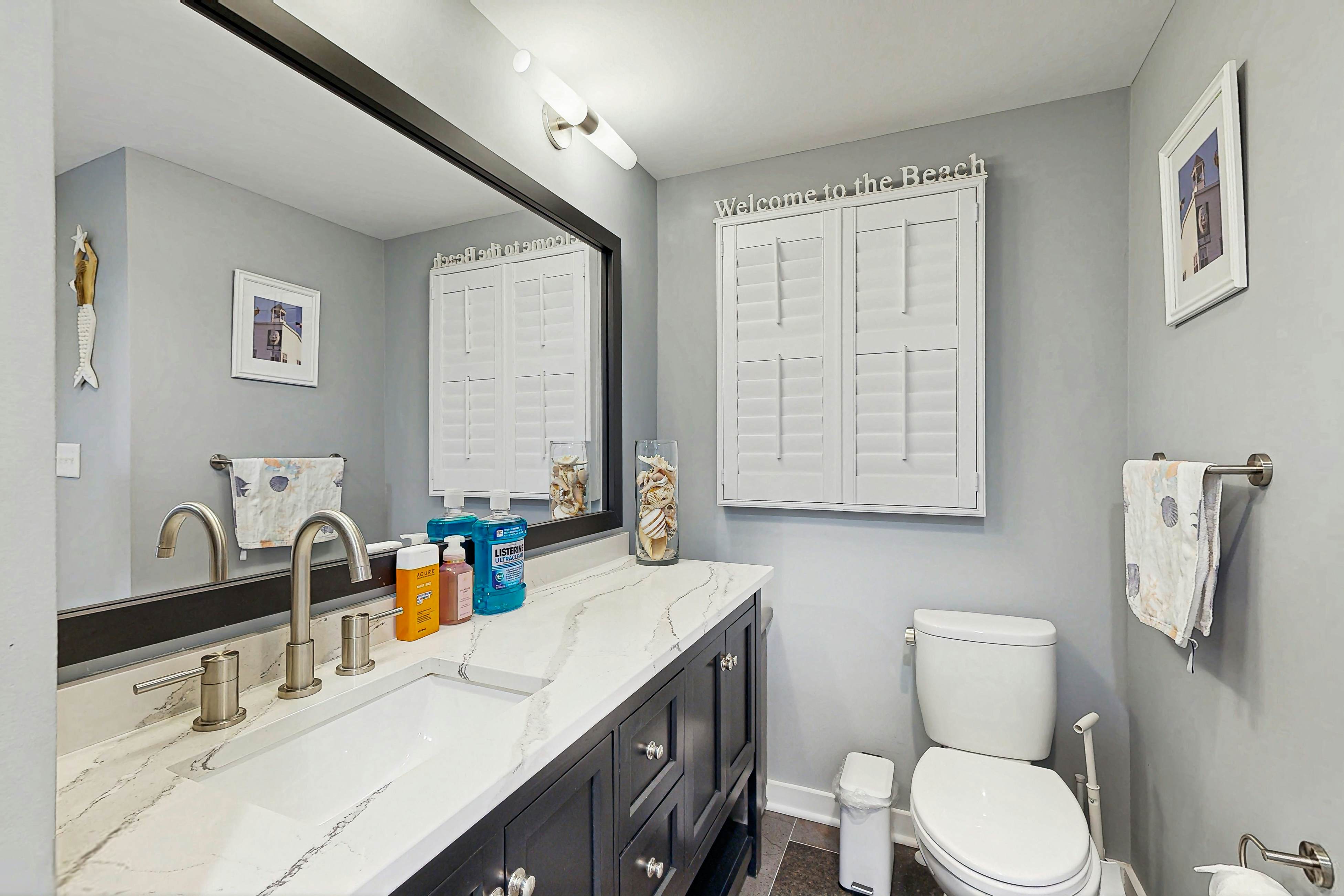 Town of Rehoboth Beach - The Boxwood House - 21 Wilmington Ave #1E