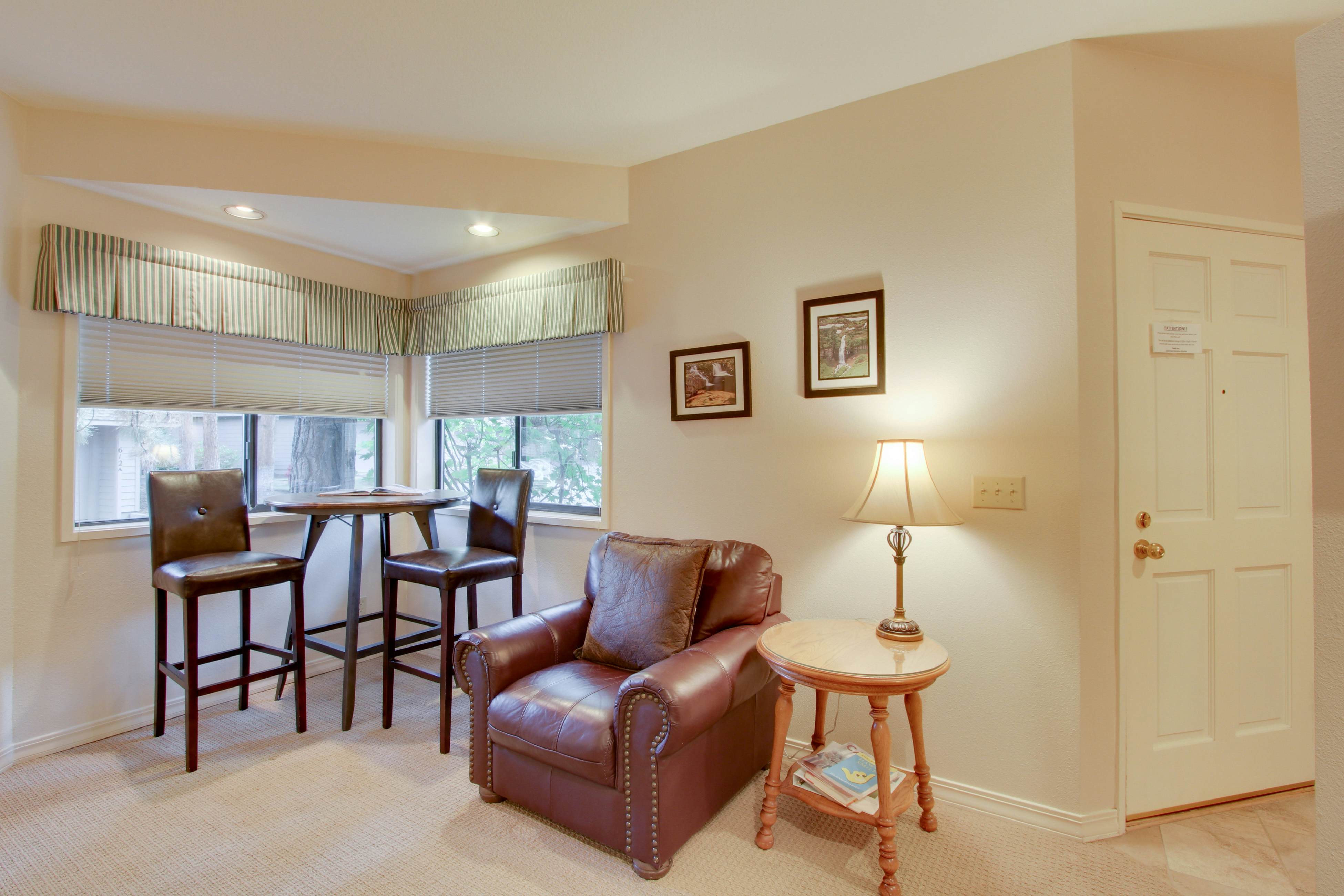 Ponderosa Views & Seclusion in Century West