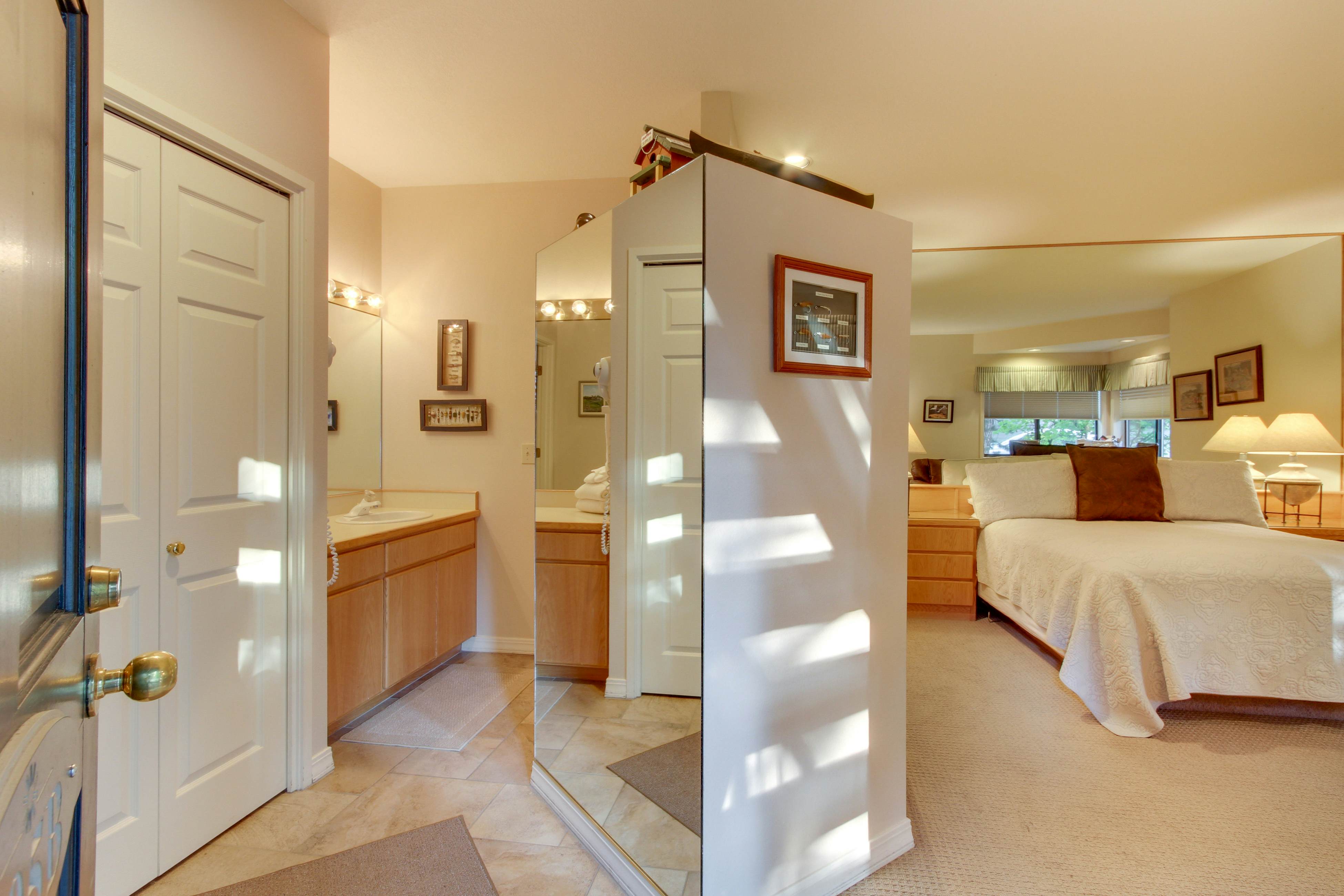 Ponderosa Views & Seclusion in Century West