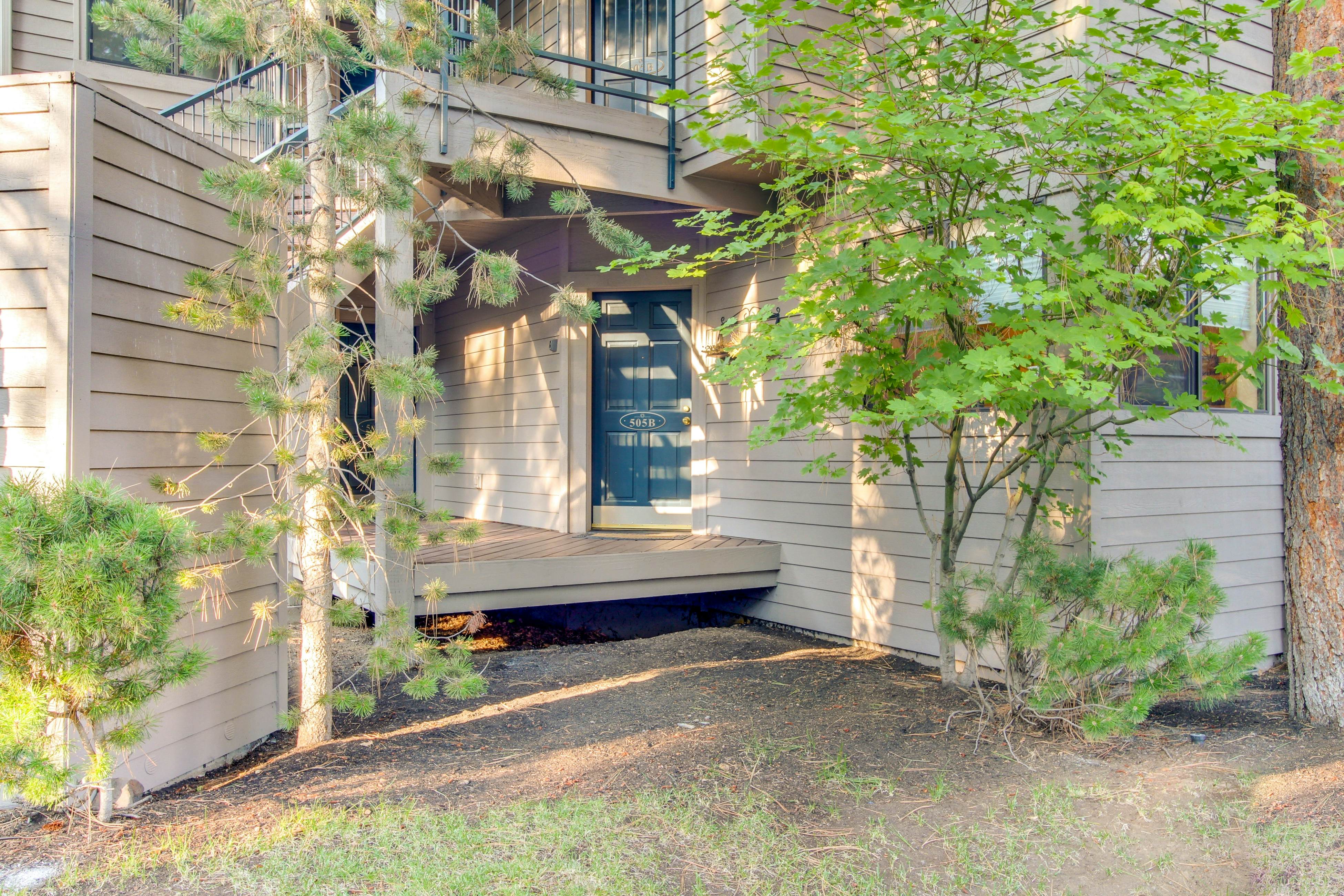 Ponderosa Views & Seclusion in Century West