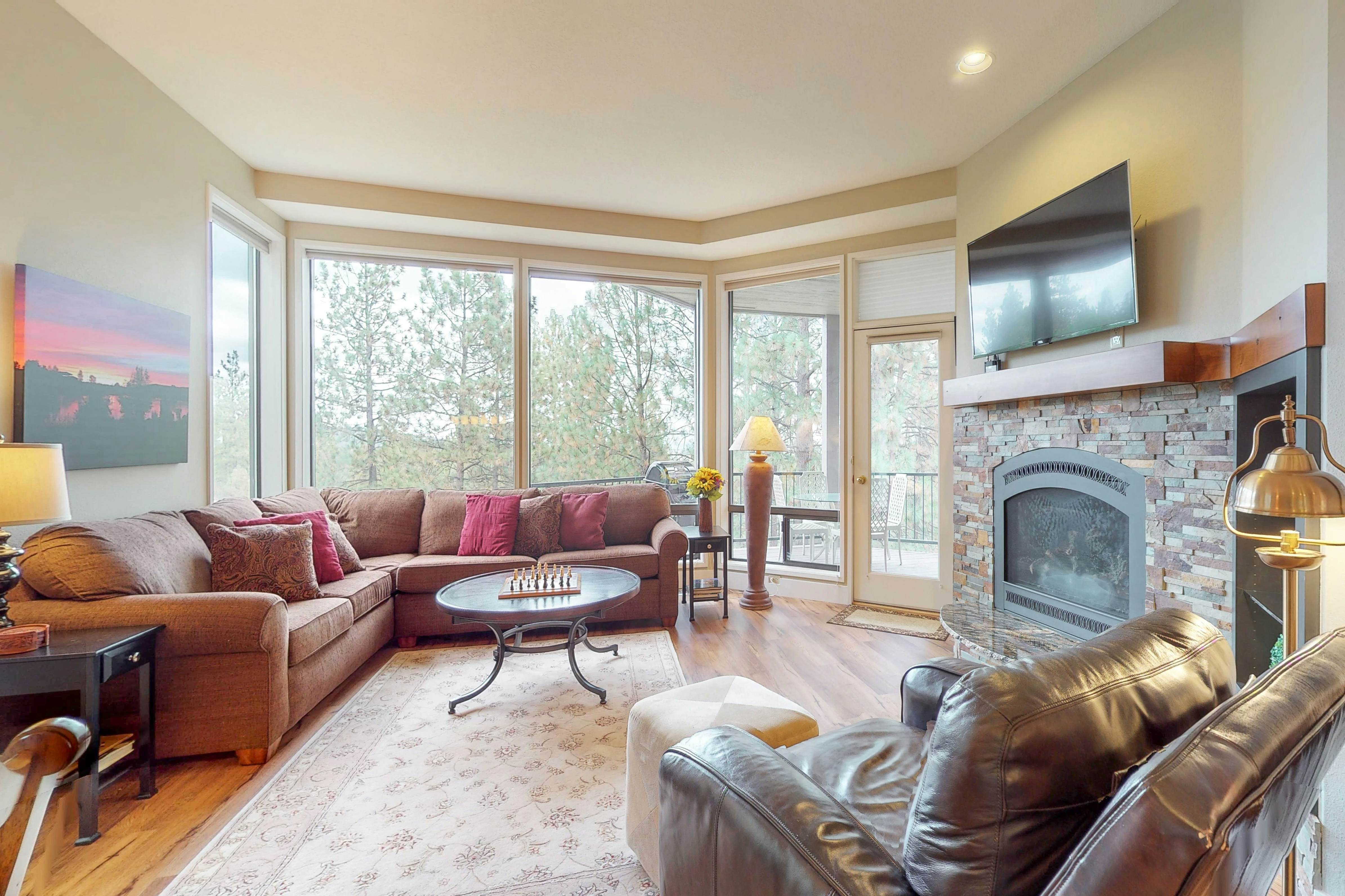 Ponderosa Views & Seclusion in Century West