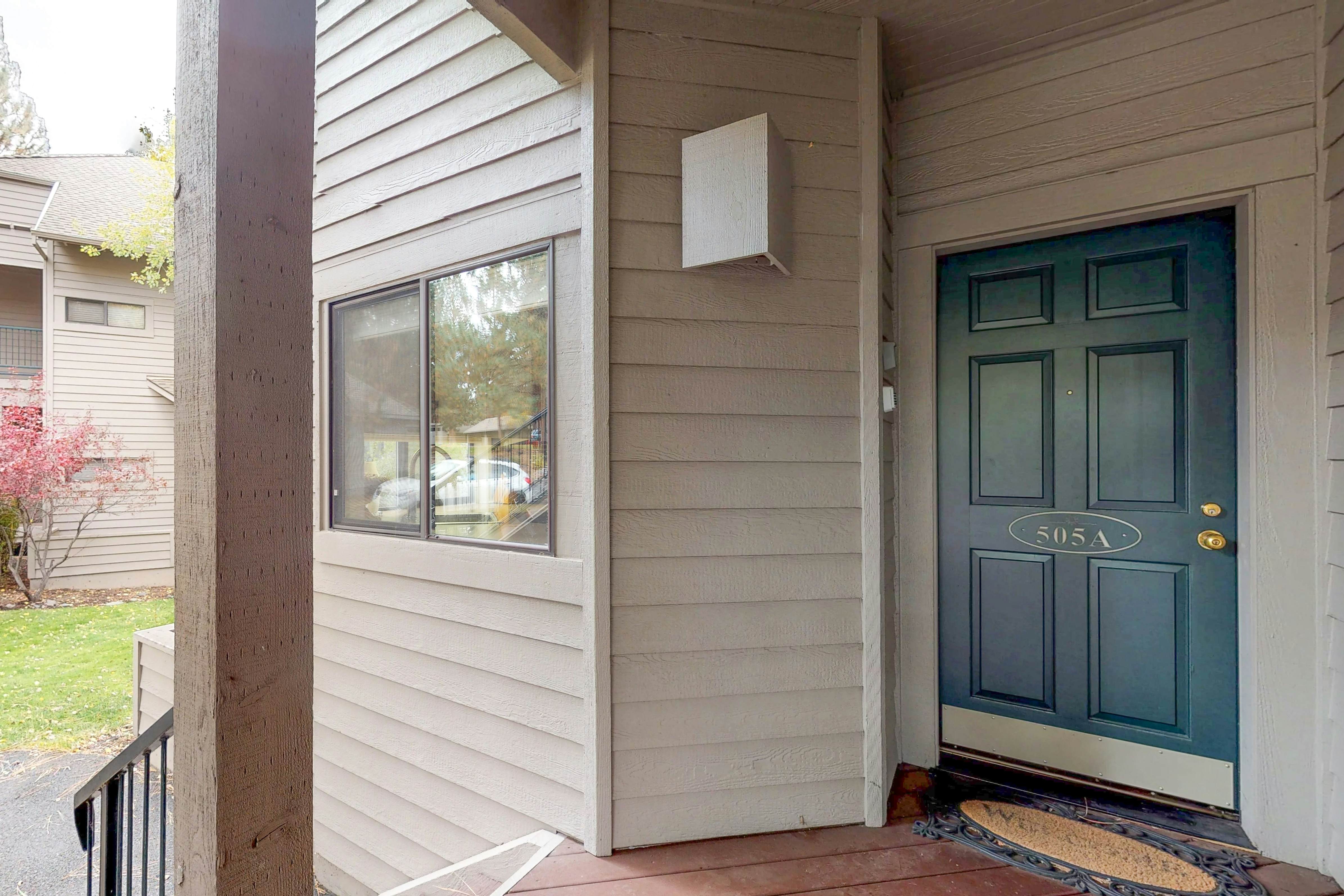 Ponderosa Views & Seclusion in Century West