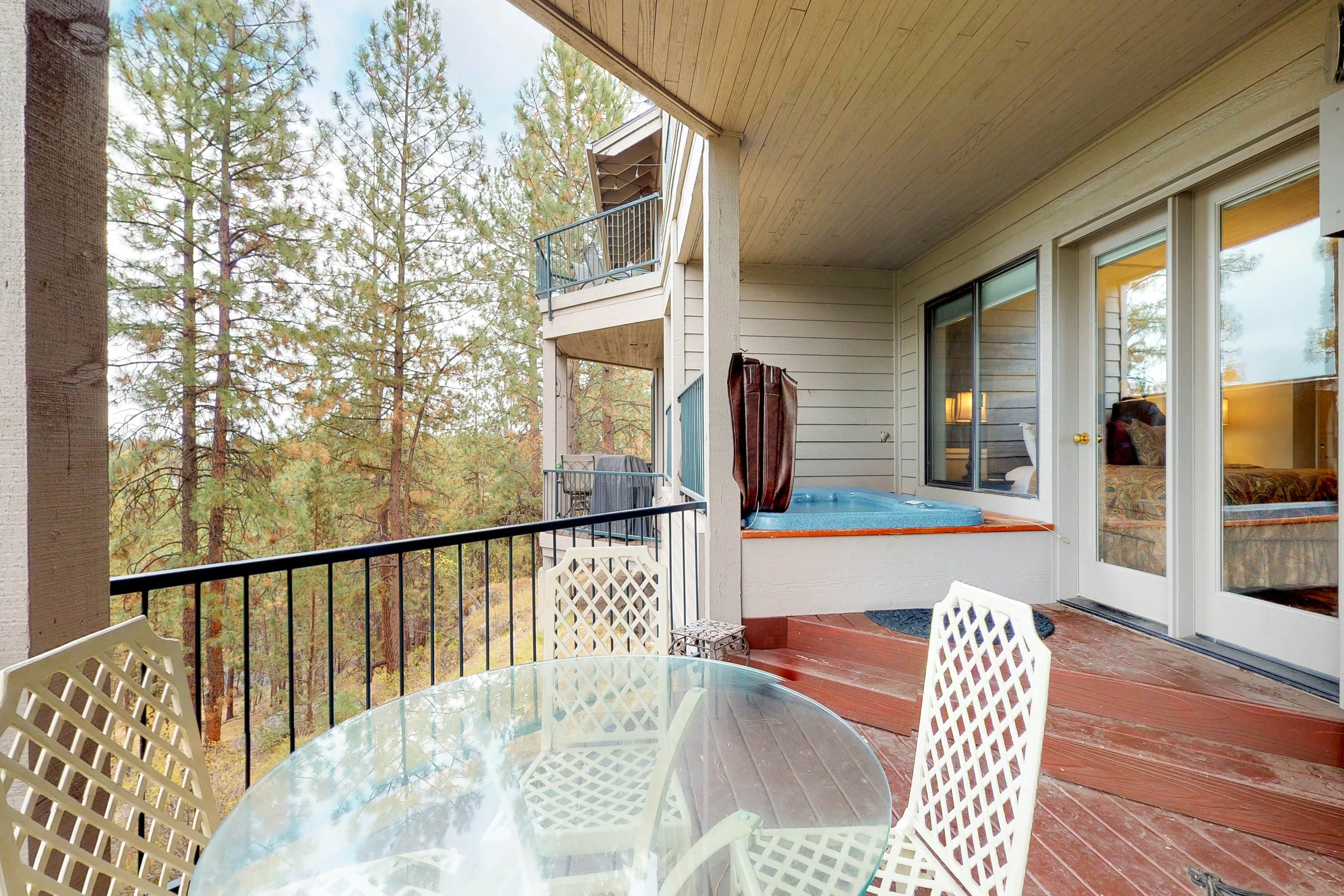 Ponderosa Views & Seclusion in Century West