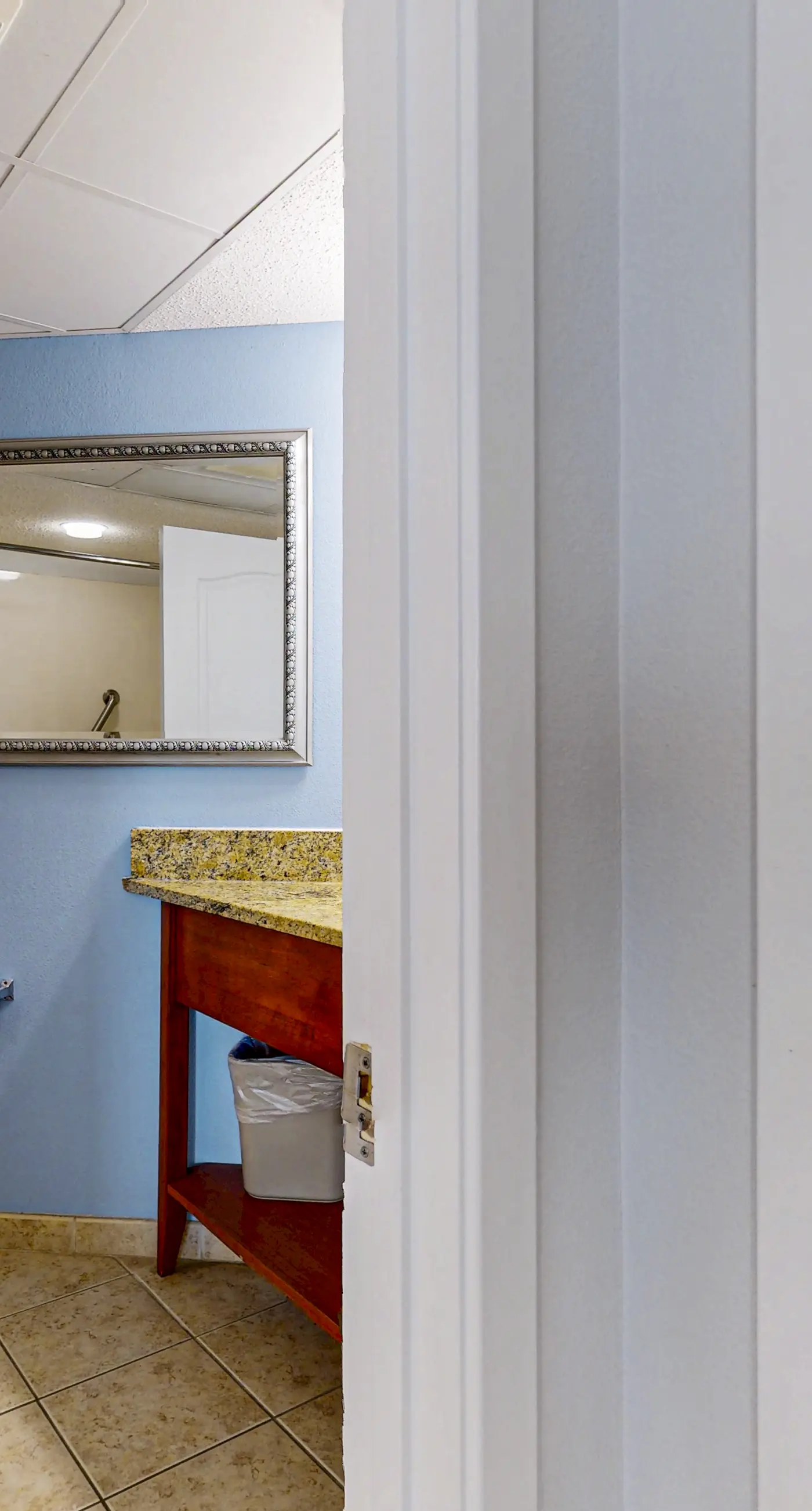 Carolinian Beach Resort 0933