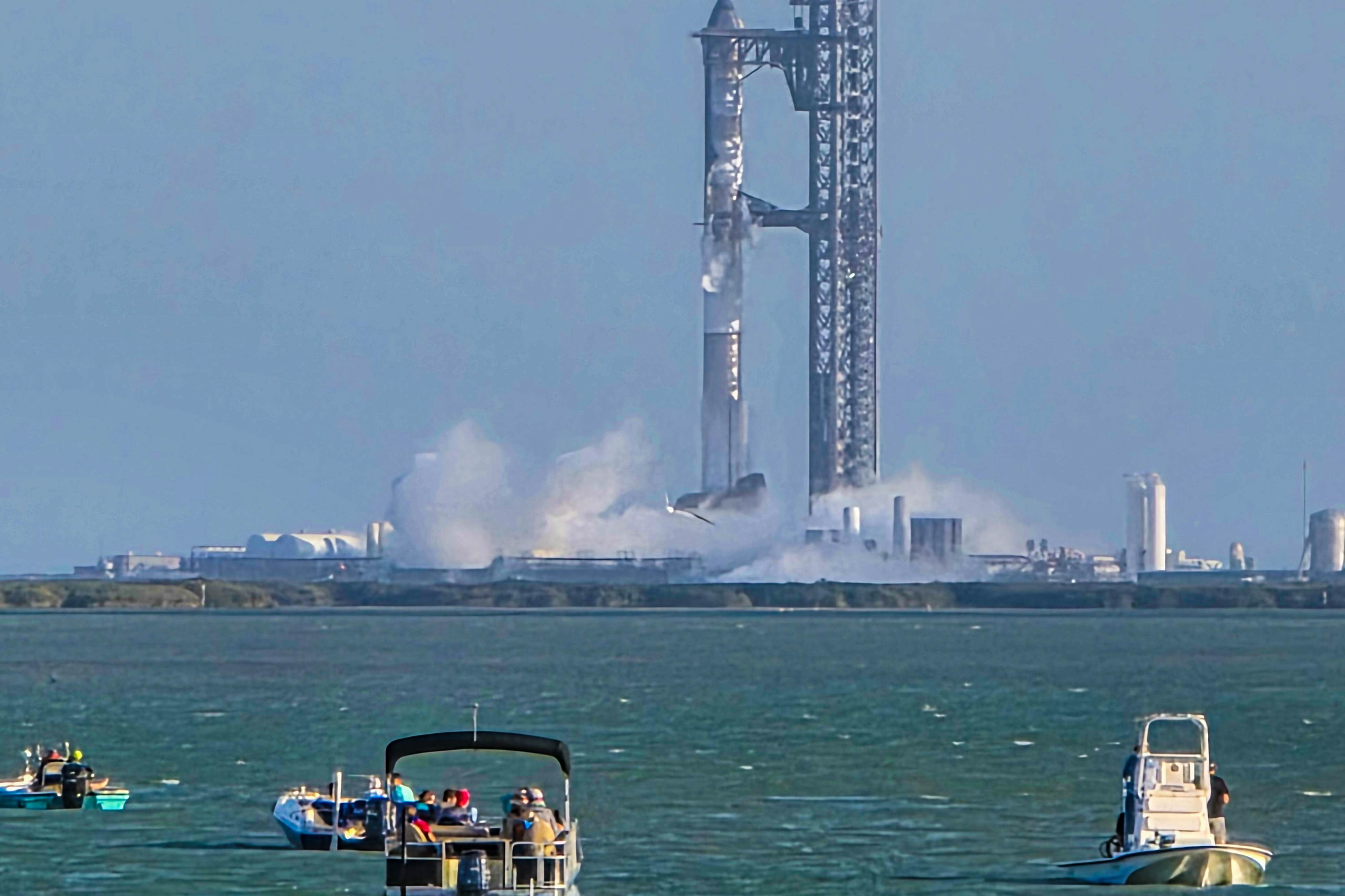 Long Island Village 638 Sand Dollar