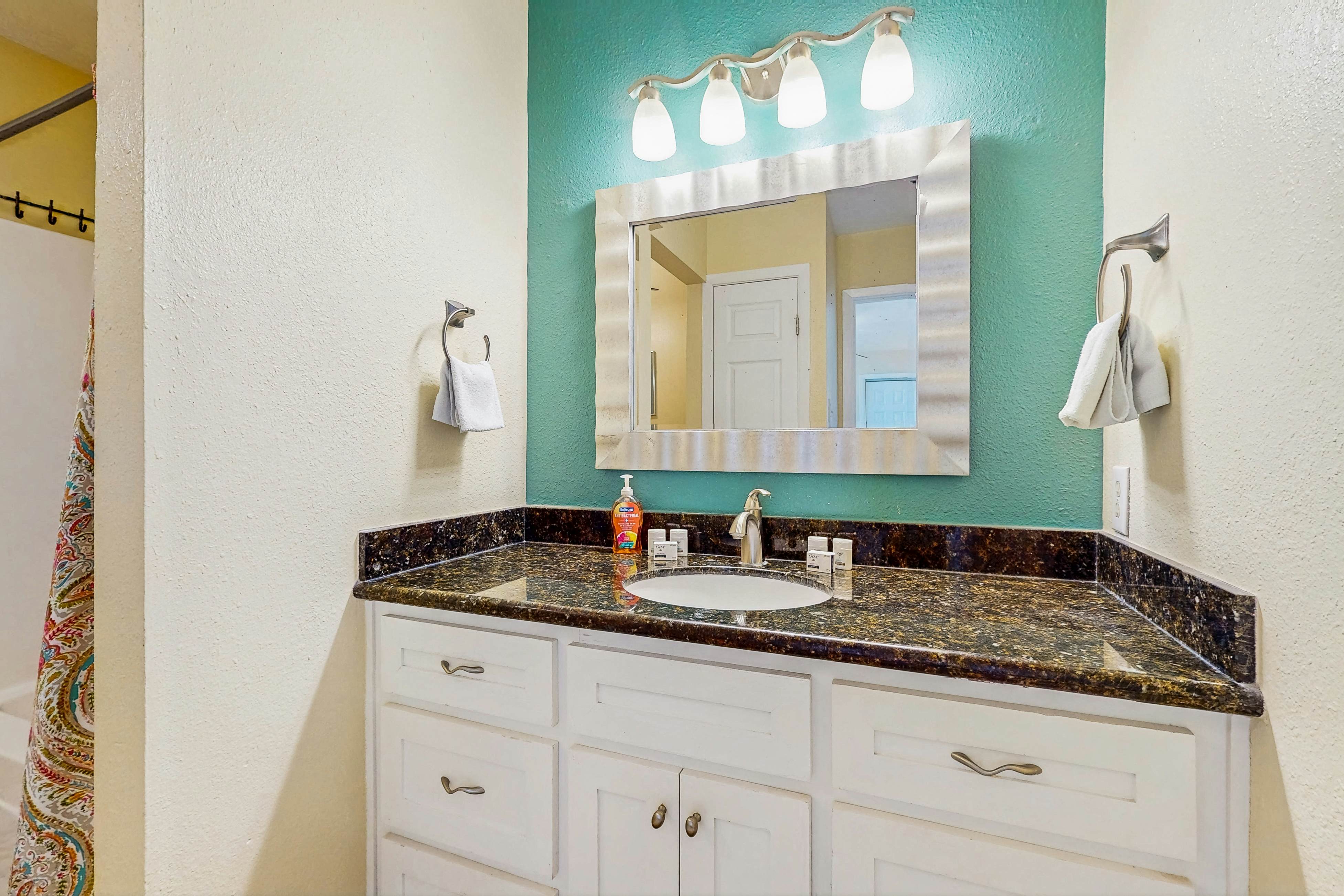 Lost Colony Make A Splash