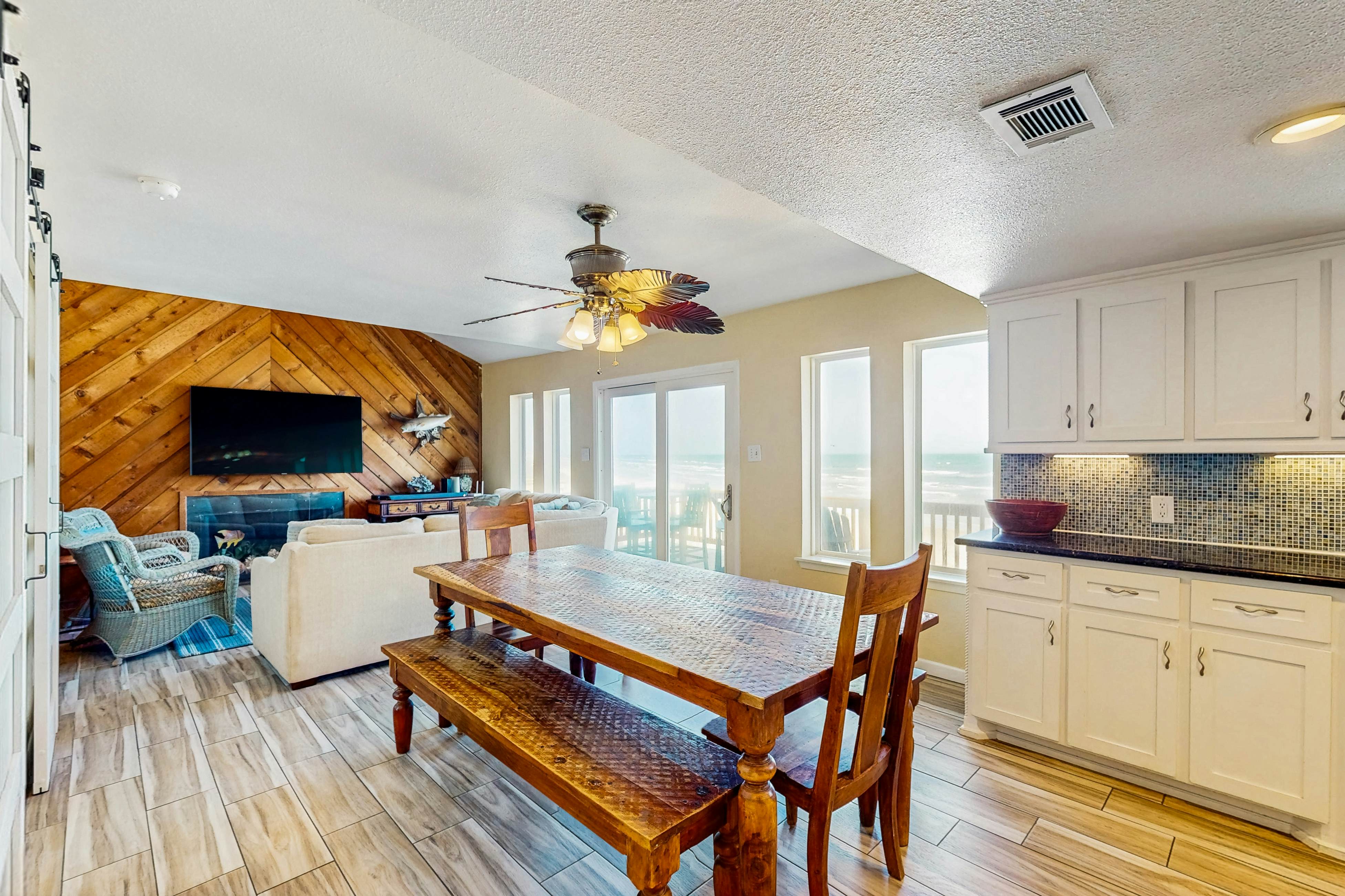 Lost Colony Make A Splash