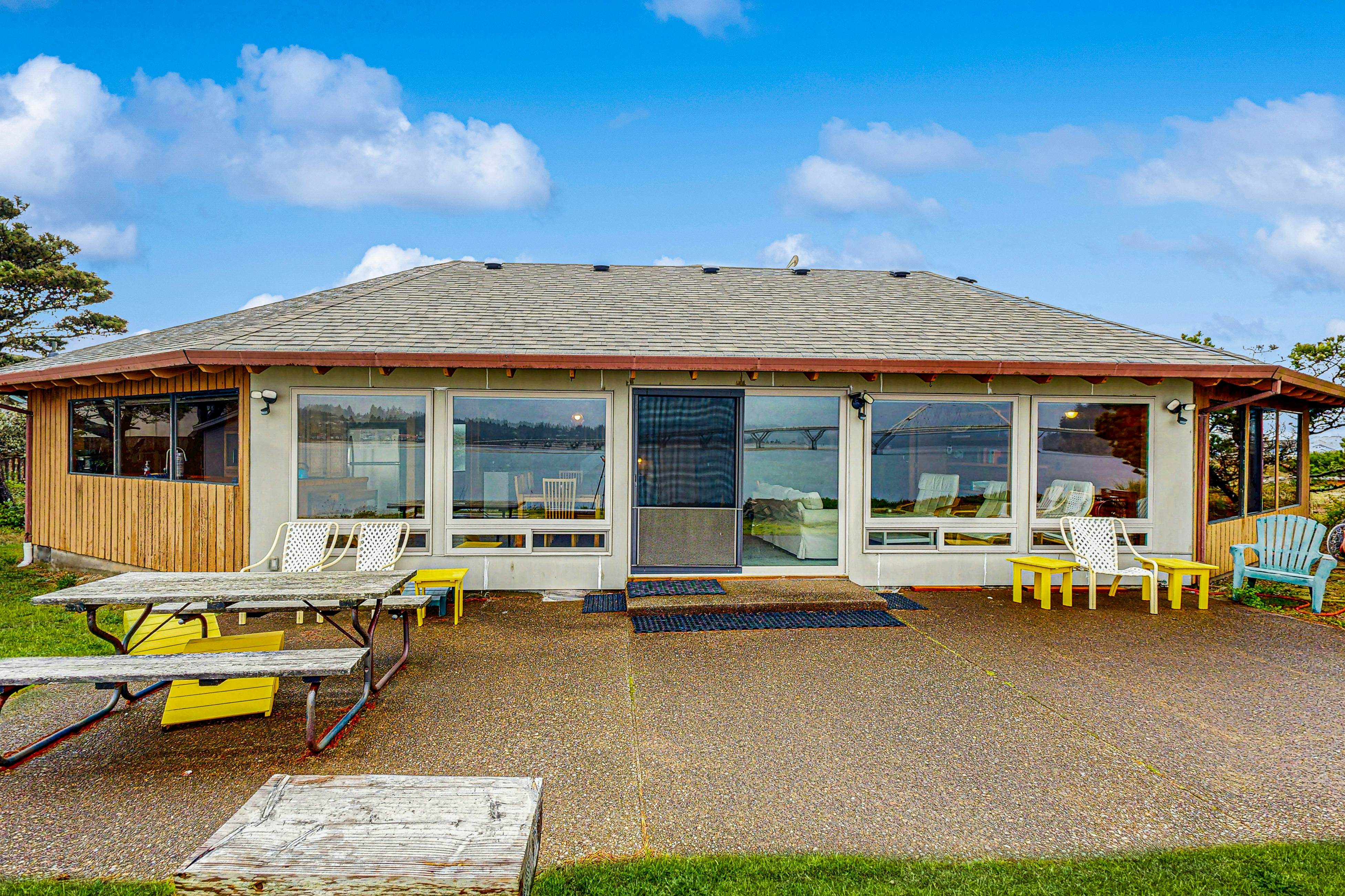 Bayside-A Waterside Escape