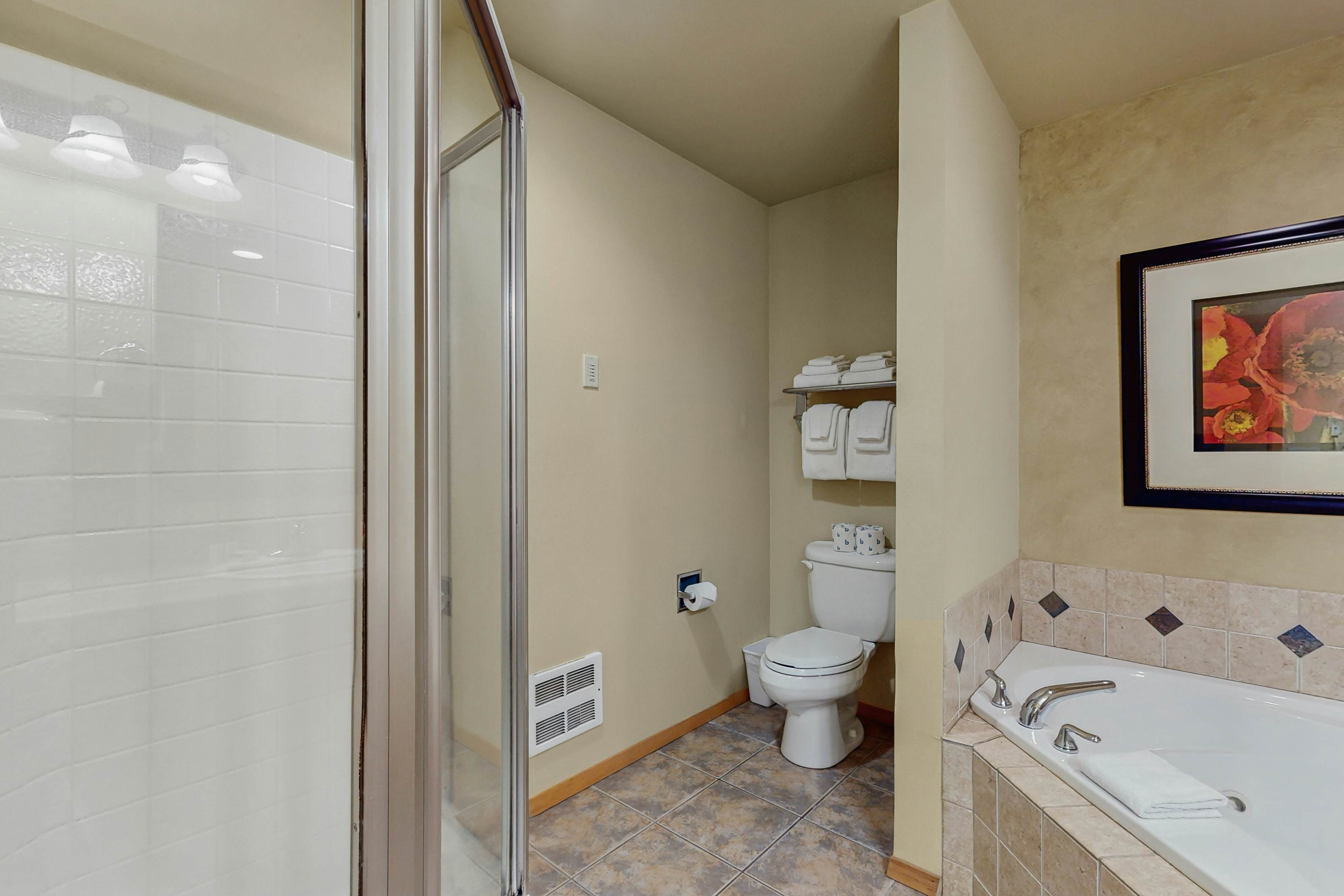 Icicle Village Resort 402 - Juniper Studio