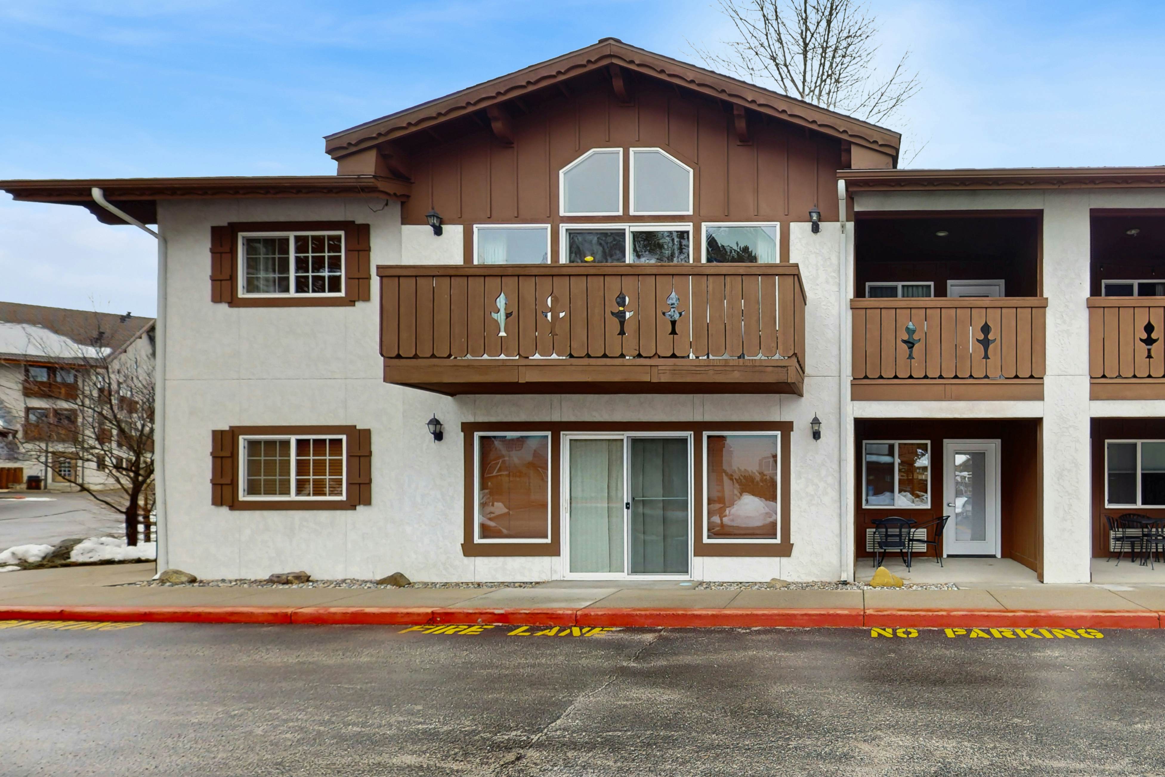 Icicle Village Resort 402 - Juniper Studio