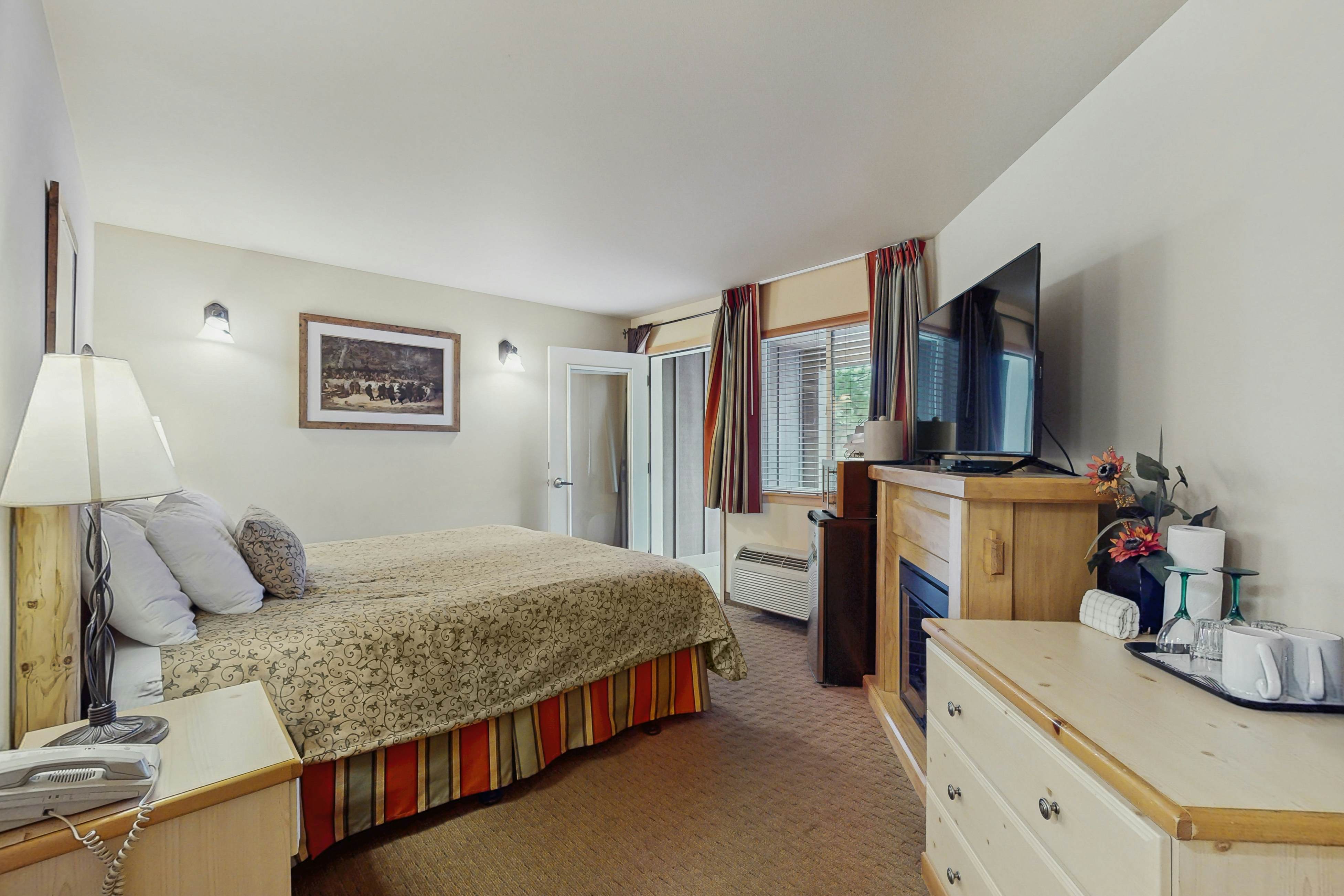 Icicle Village Resort 402 - Juniper Studio