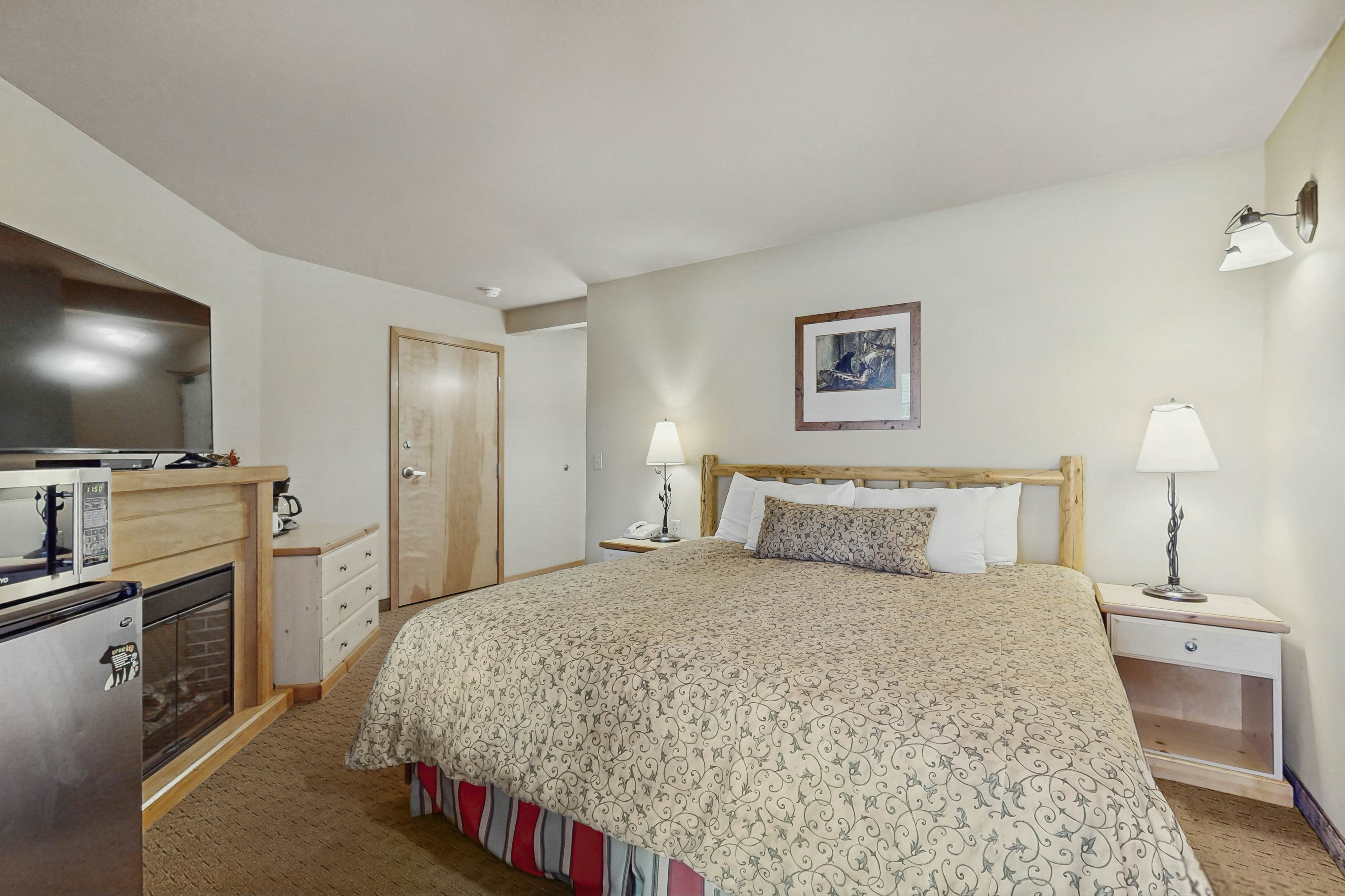 Icicle Village Resort 402 - Juniper Studio