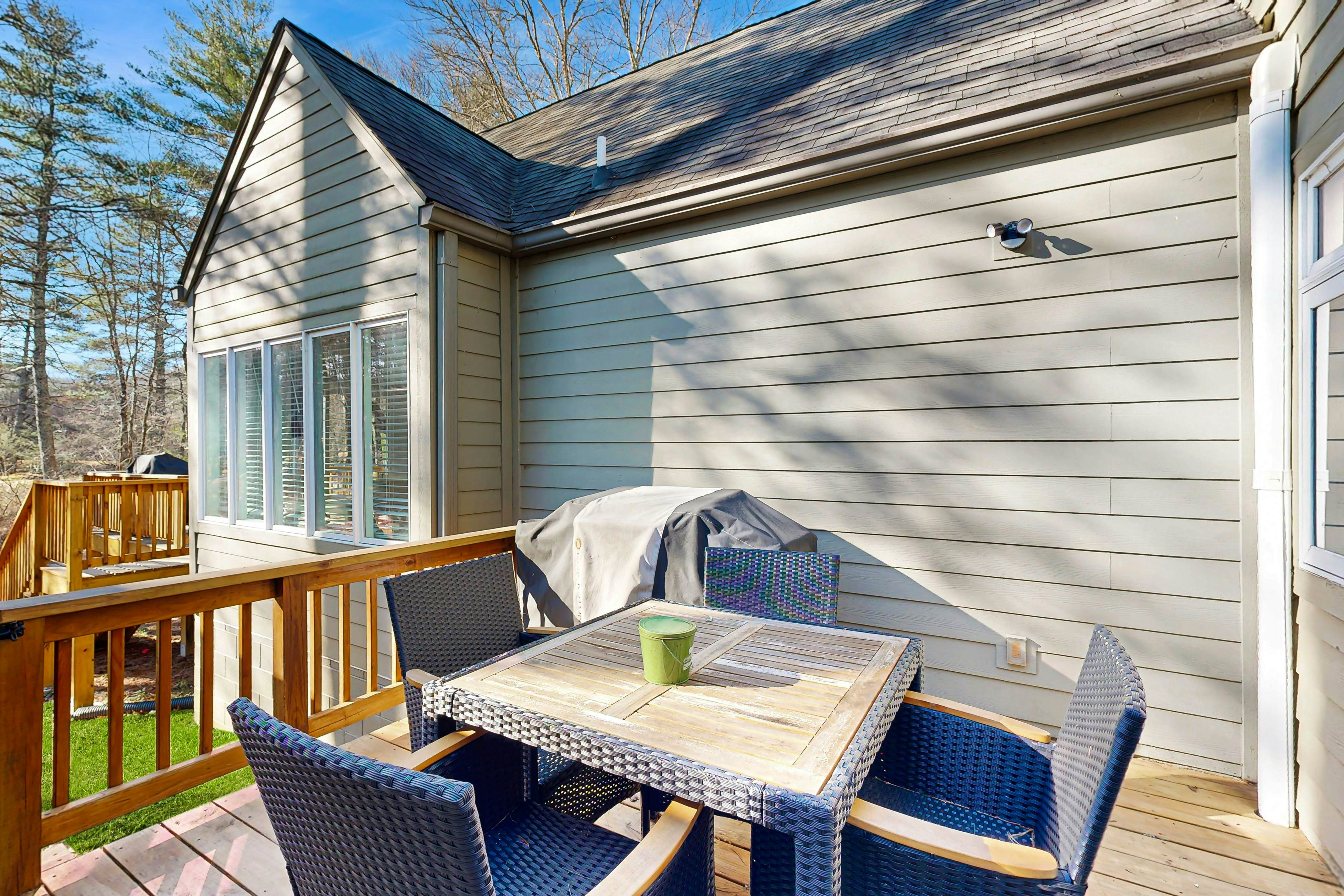 Sapphire Serenity - Studio