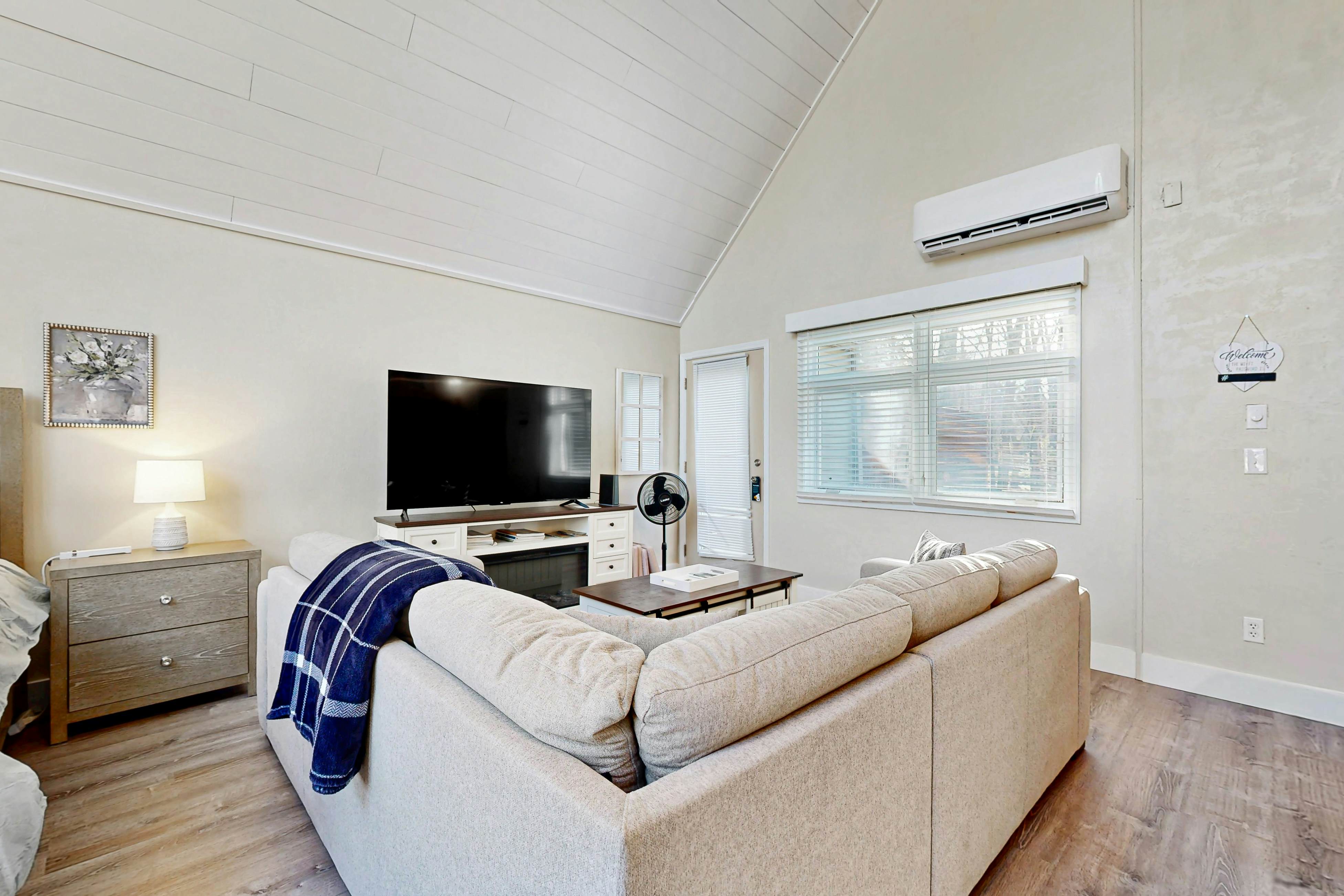 Sapphire Serenity - Studio