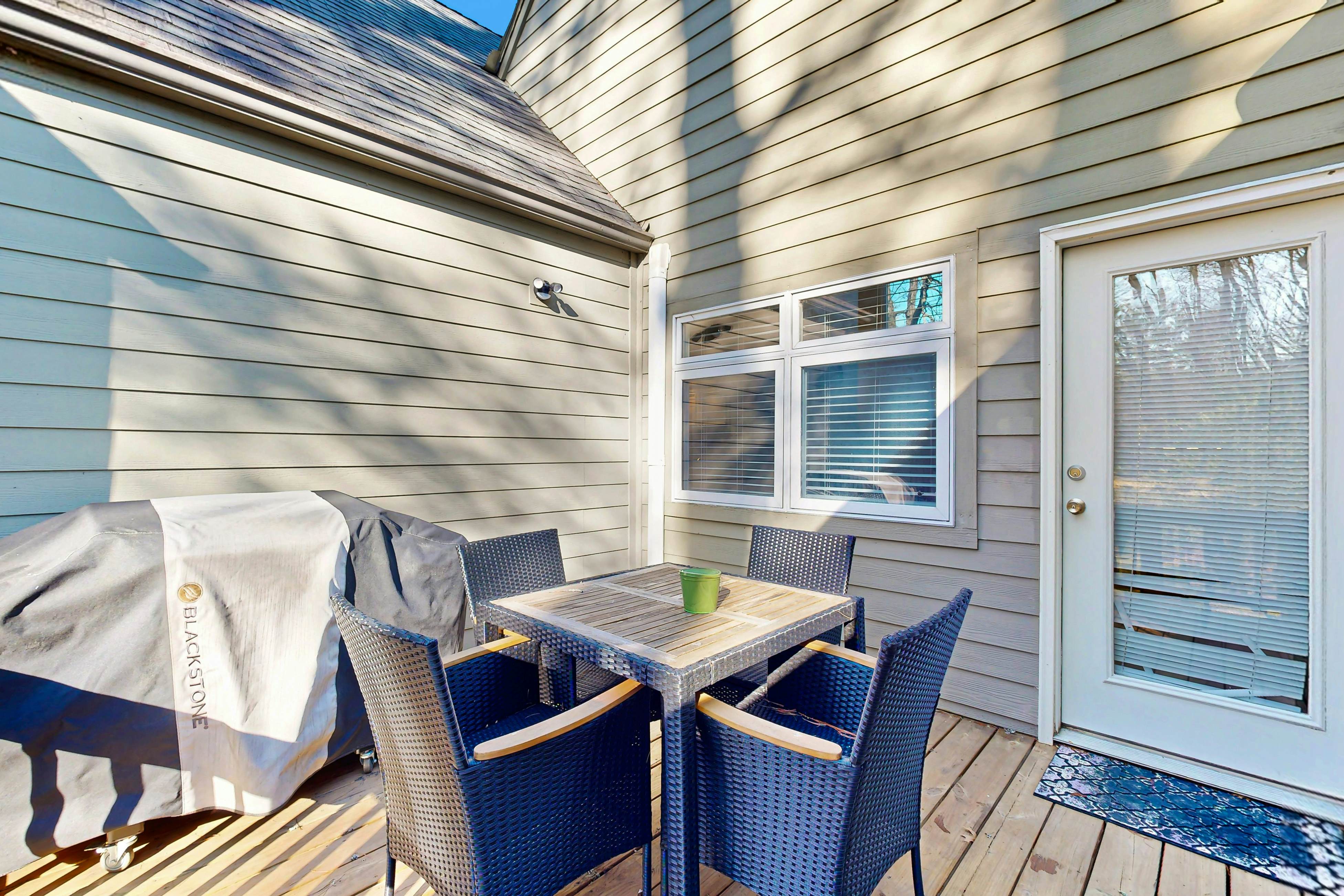 Sapphire Serenity - Studio