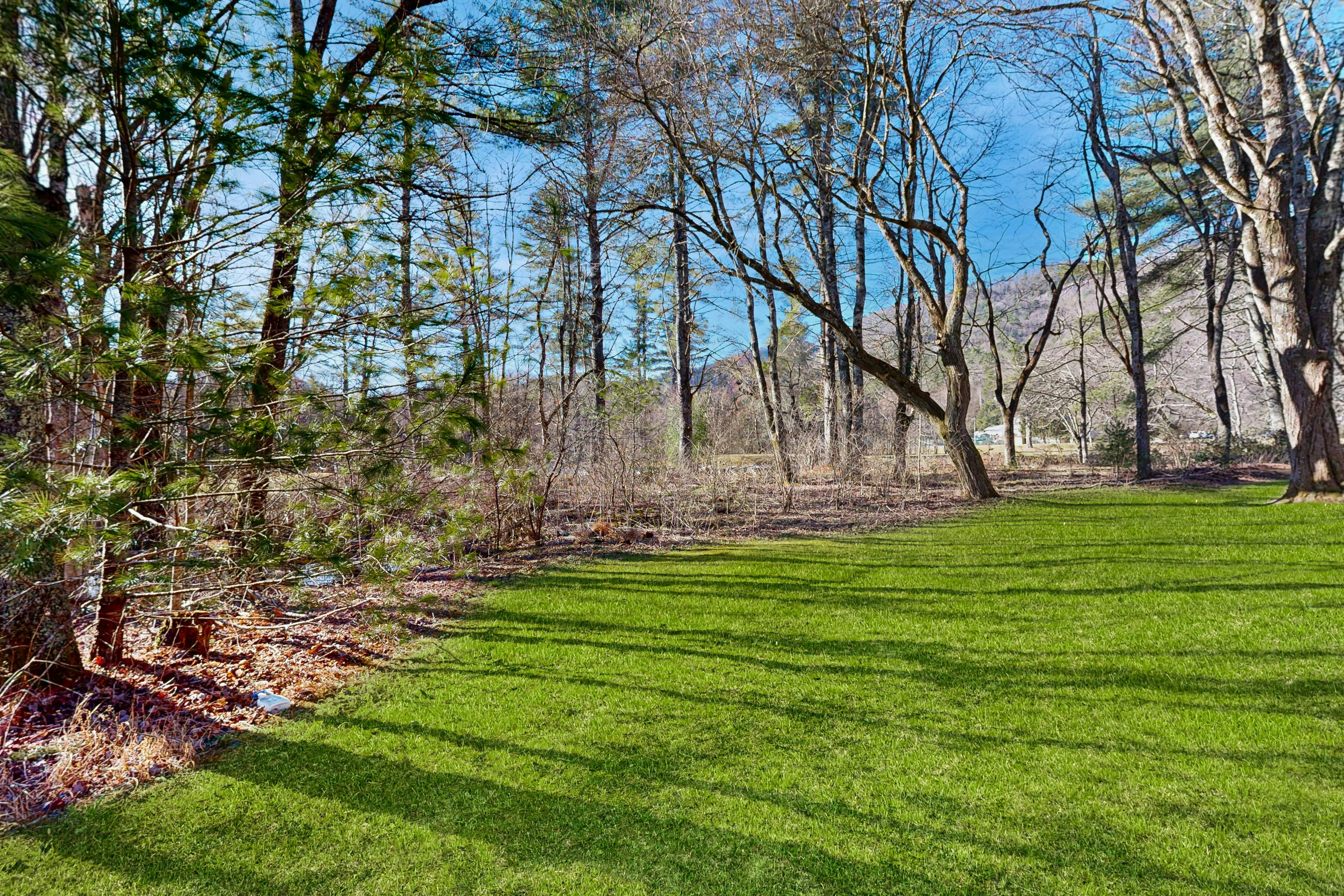 Sapphire Serenity - Studio