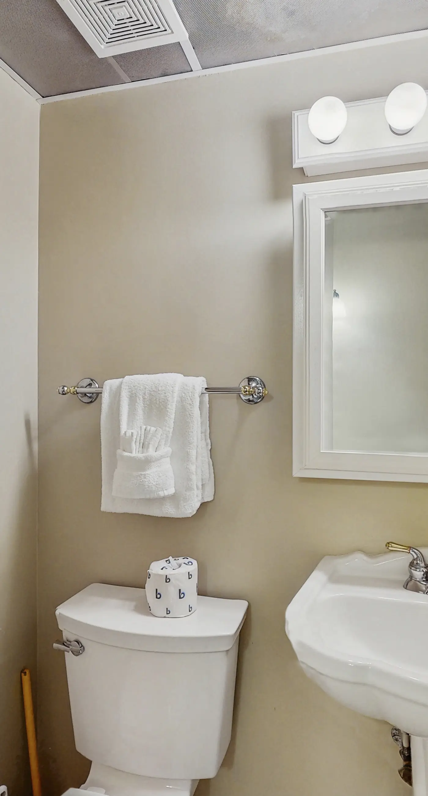 Royal Gardens Beach Front Condominium