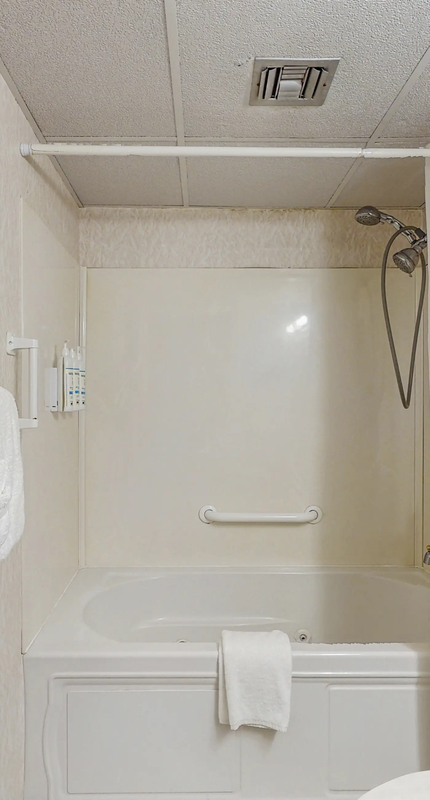 Royal Gardens Beach Front Condominium