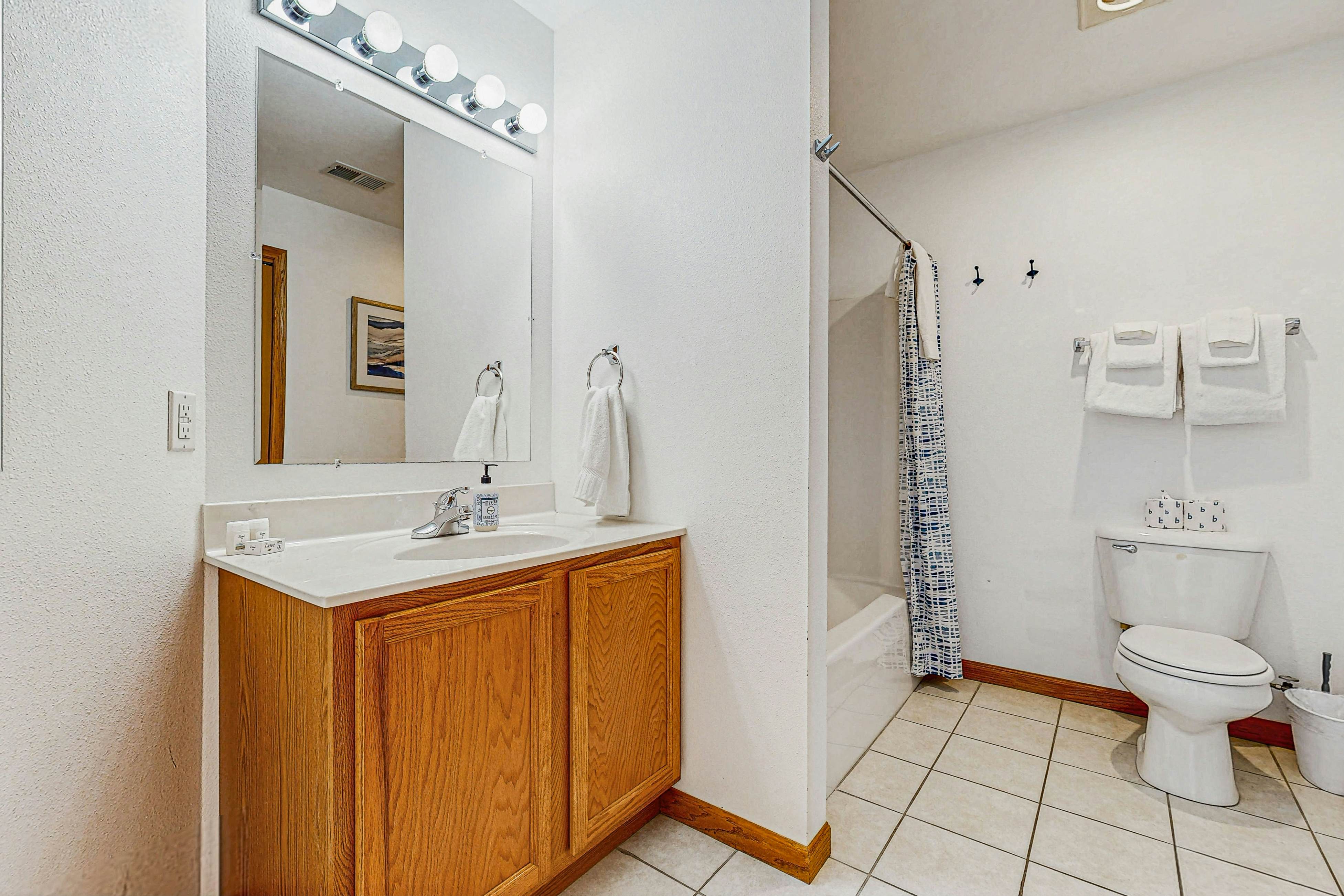 Thunderbird Resort Condo 1040C