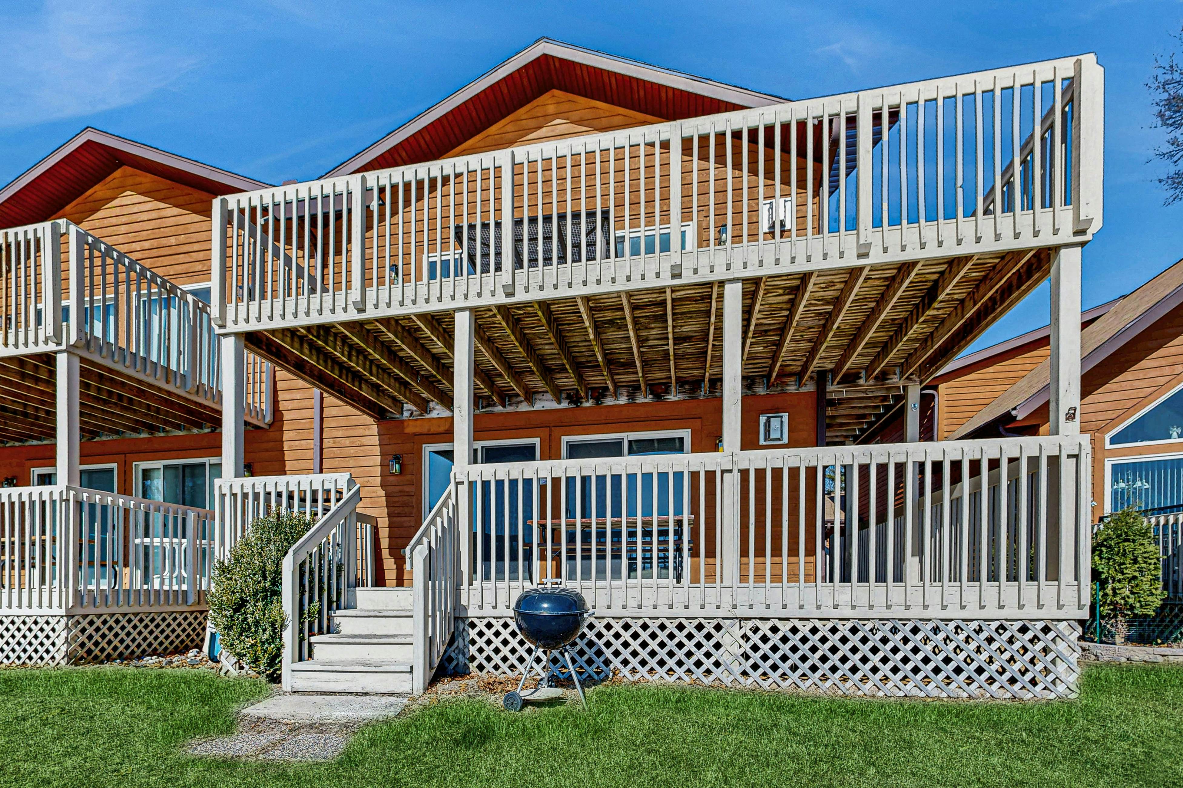 Thunderbird Resort Condo 1040C