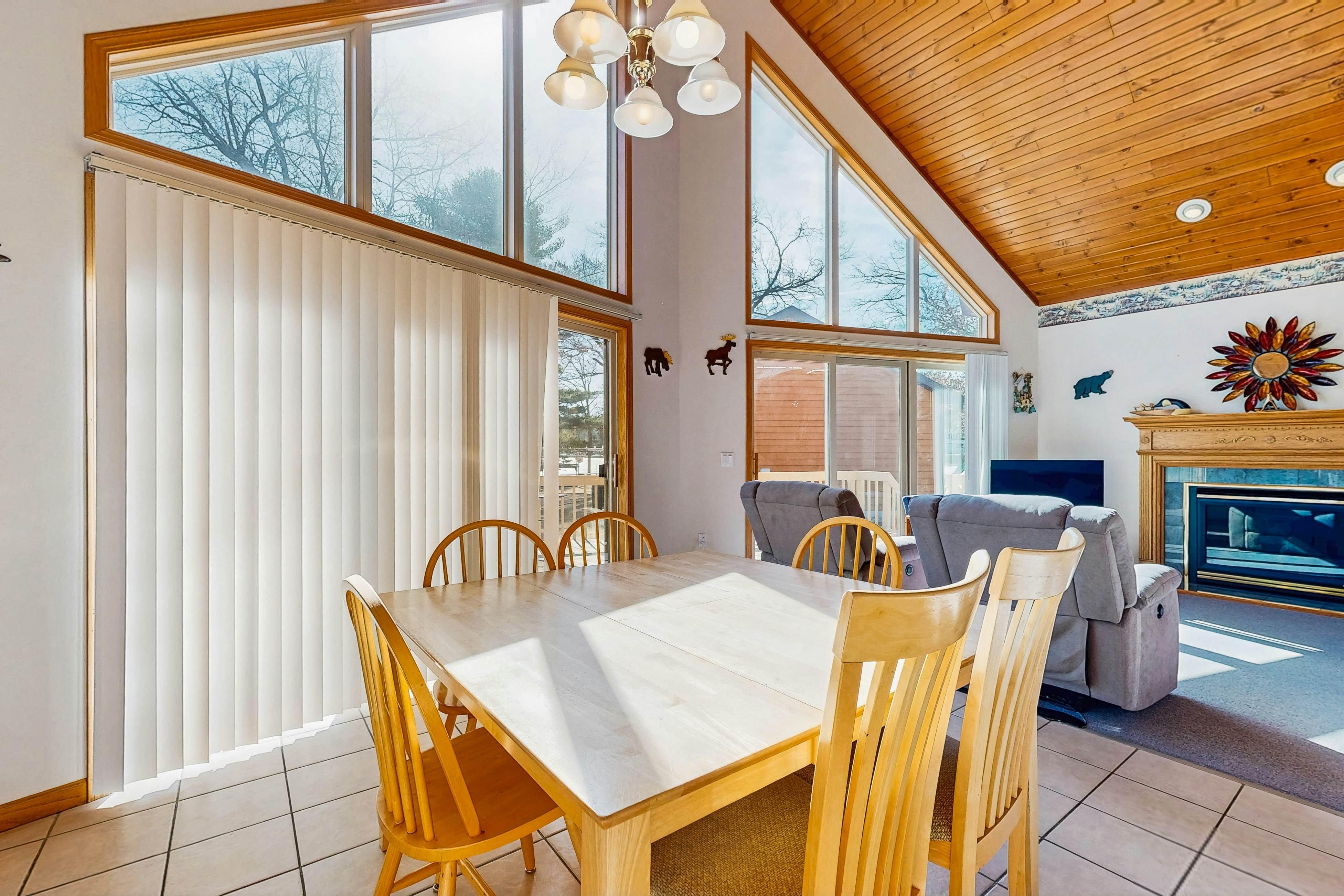 Thunderbird Resort Condo 1050C