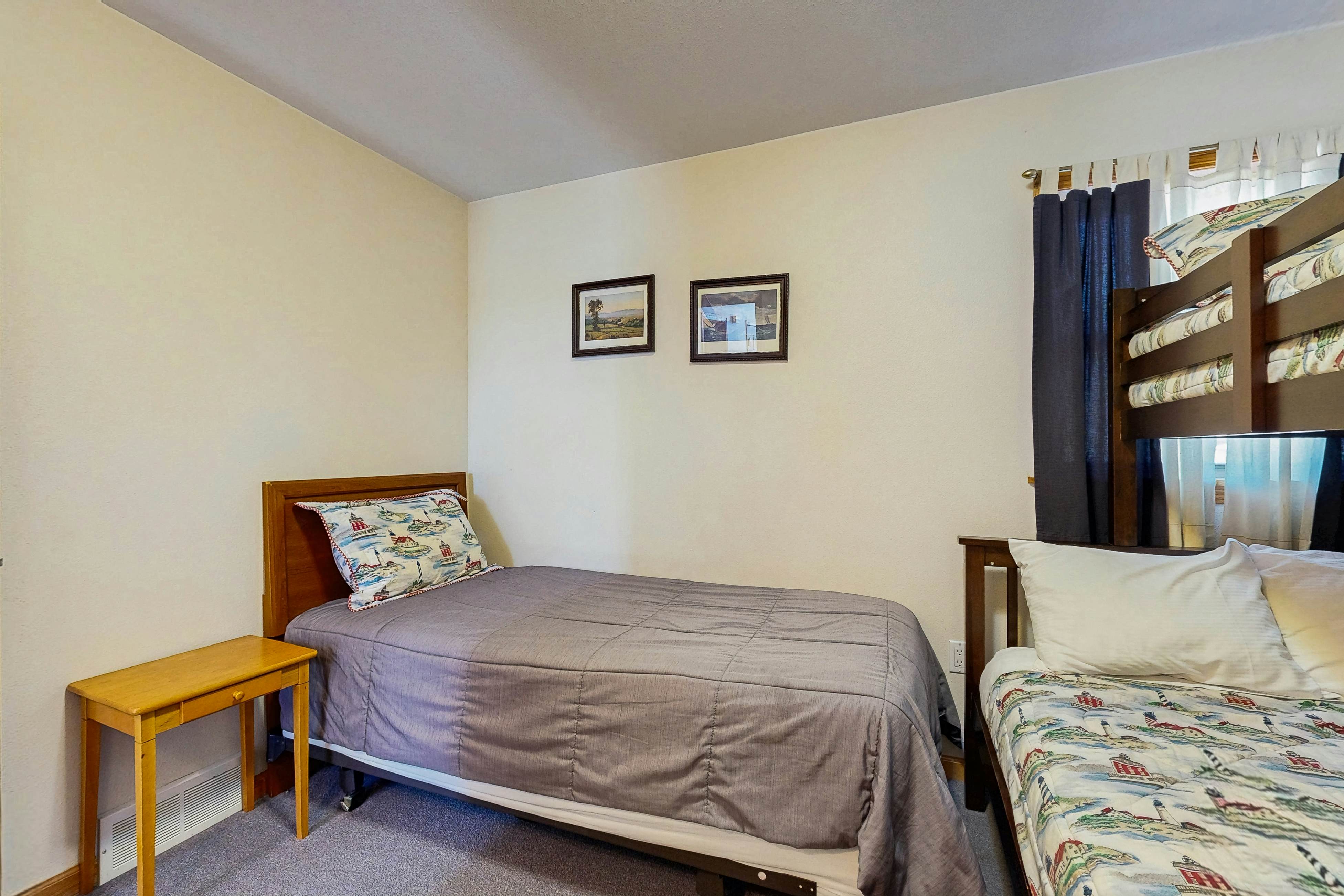 Thunderbird Resort Condo 1050C