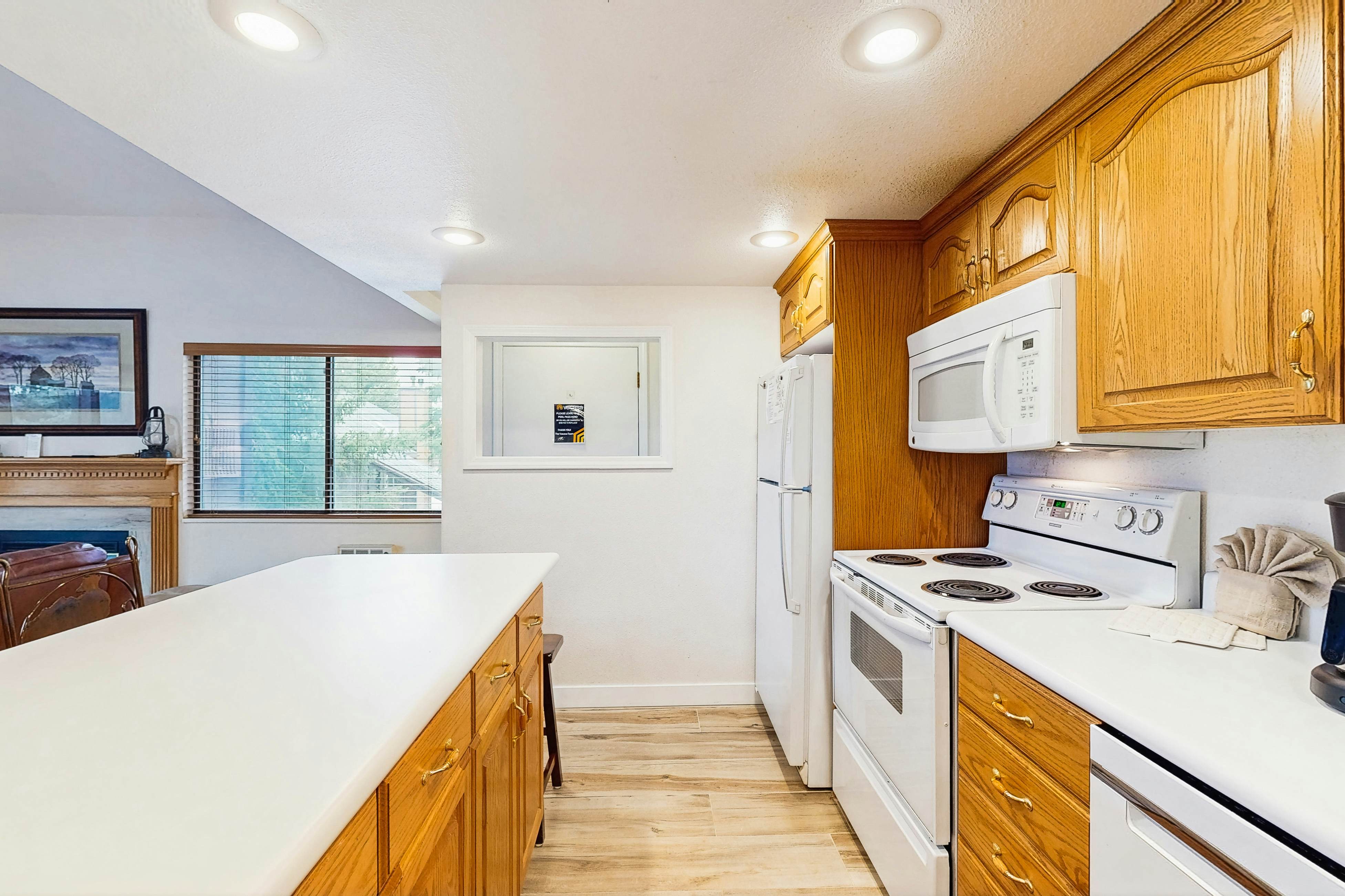 H8 Red Pine Paradise Loft at Canyons Village