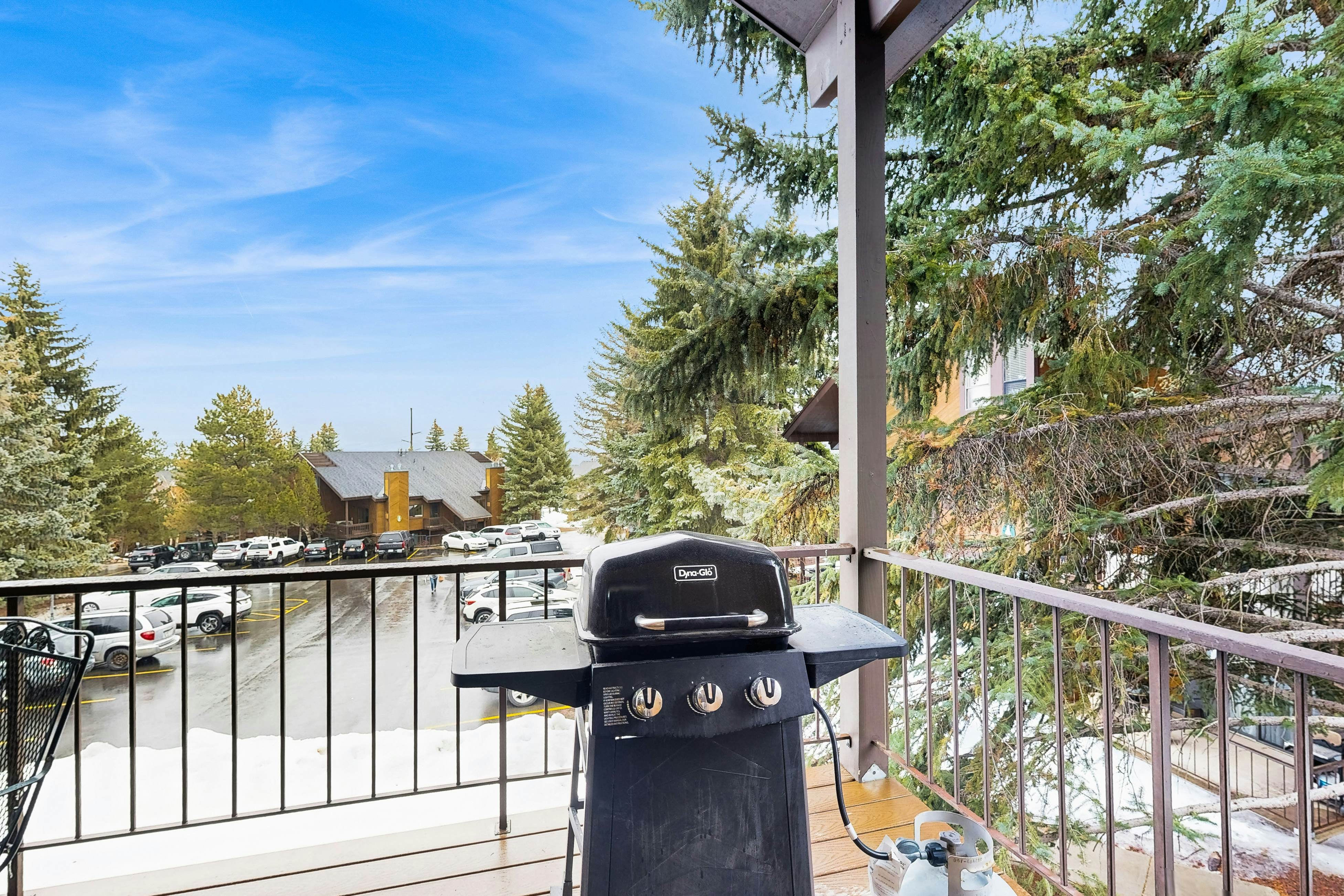 H8 Red Pine Paradise Loft at Canyons Village