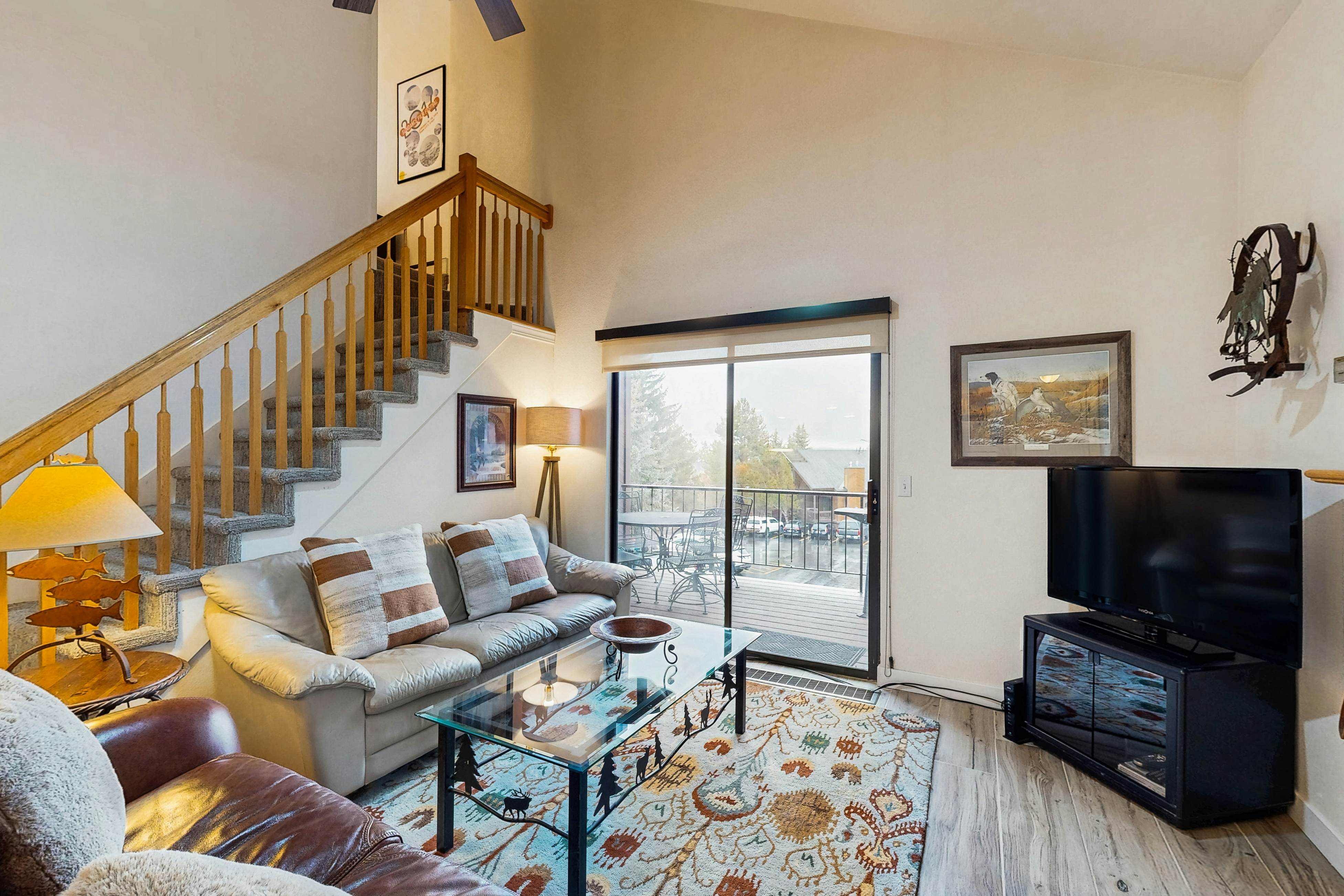 H8 Red Pine Paradise Loft at Canyons Village