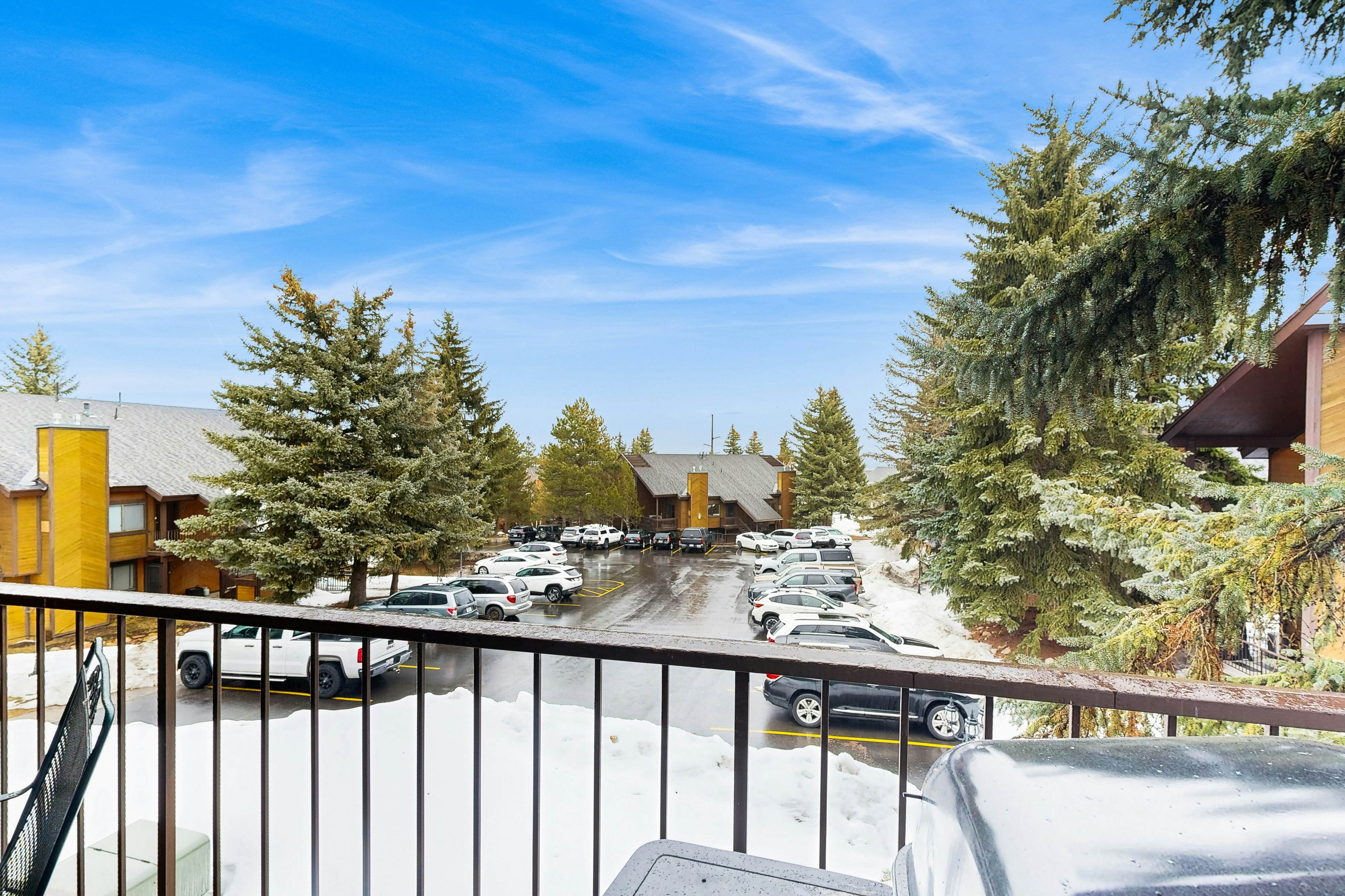 H8 Red Pine Paradise Loft at Canyons Village