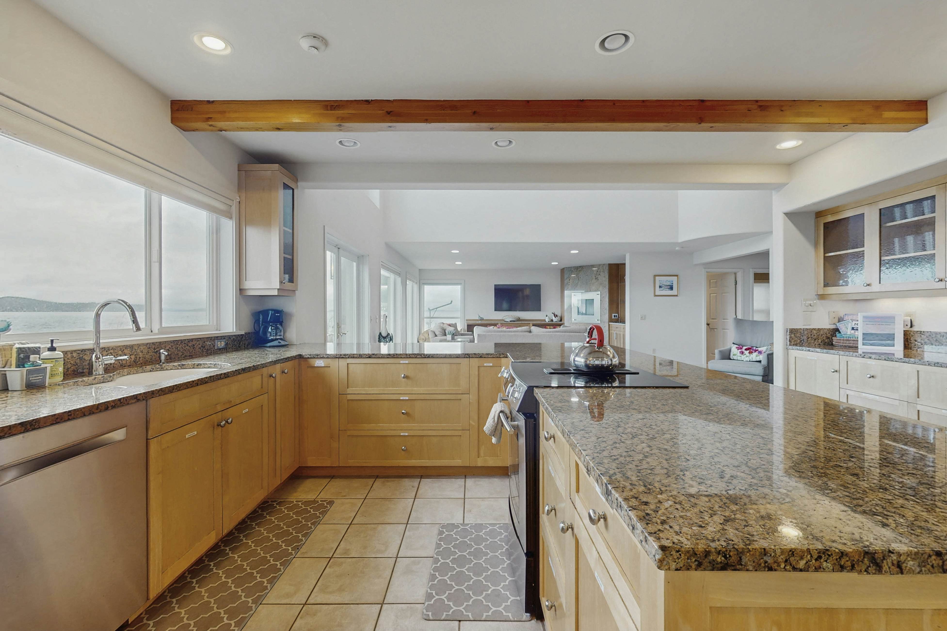 Camano Island Waterfront Modern Splendor