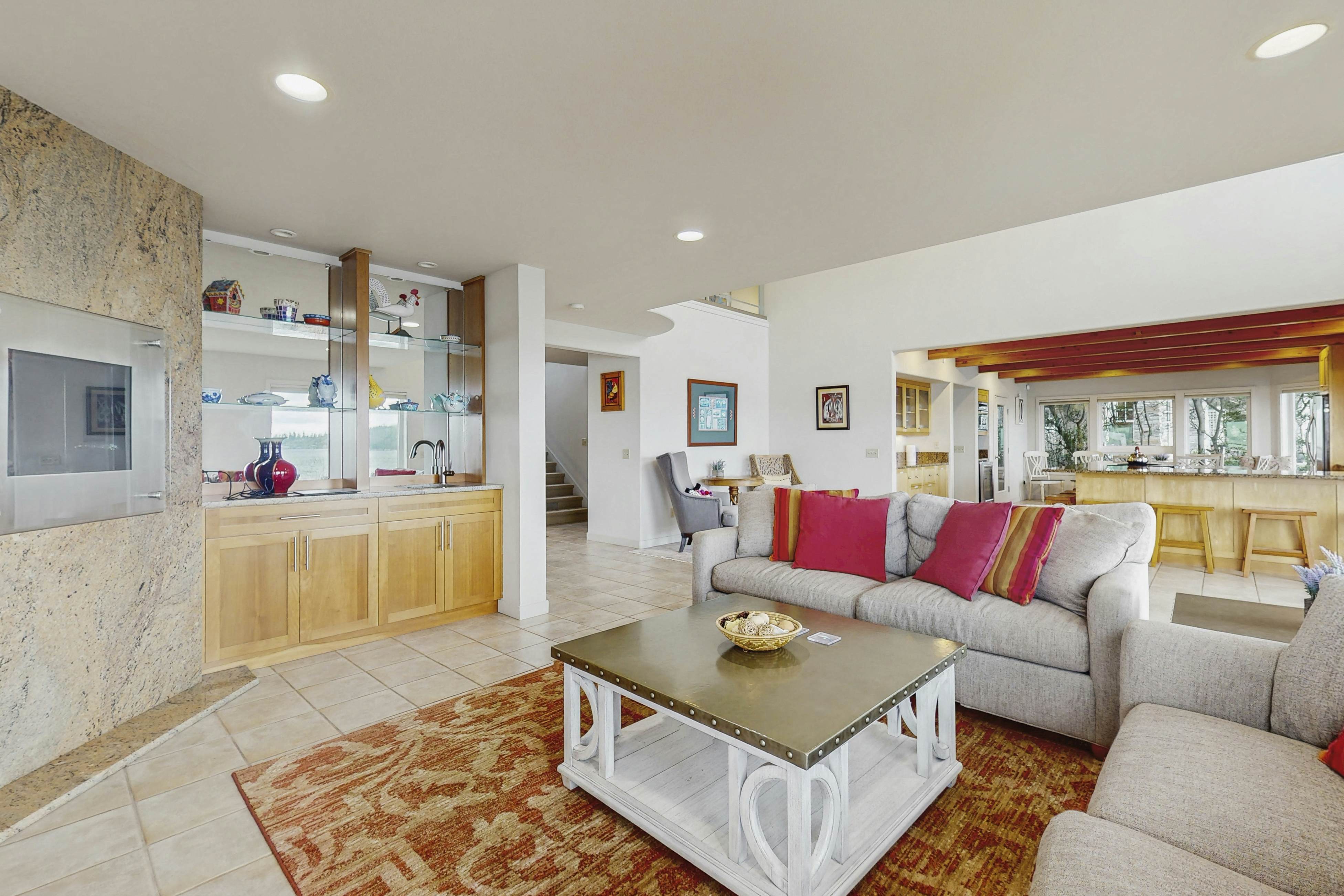 Camano Island Waterfront Modern Splendor