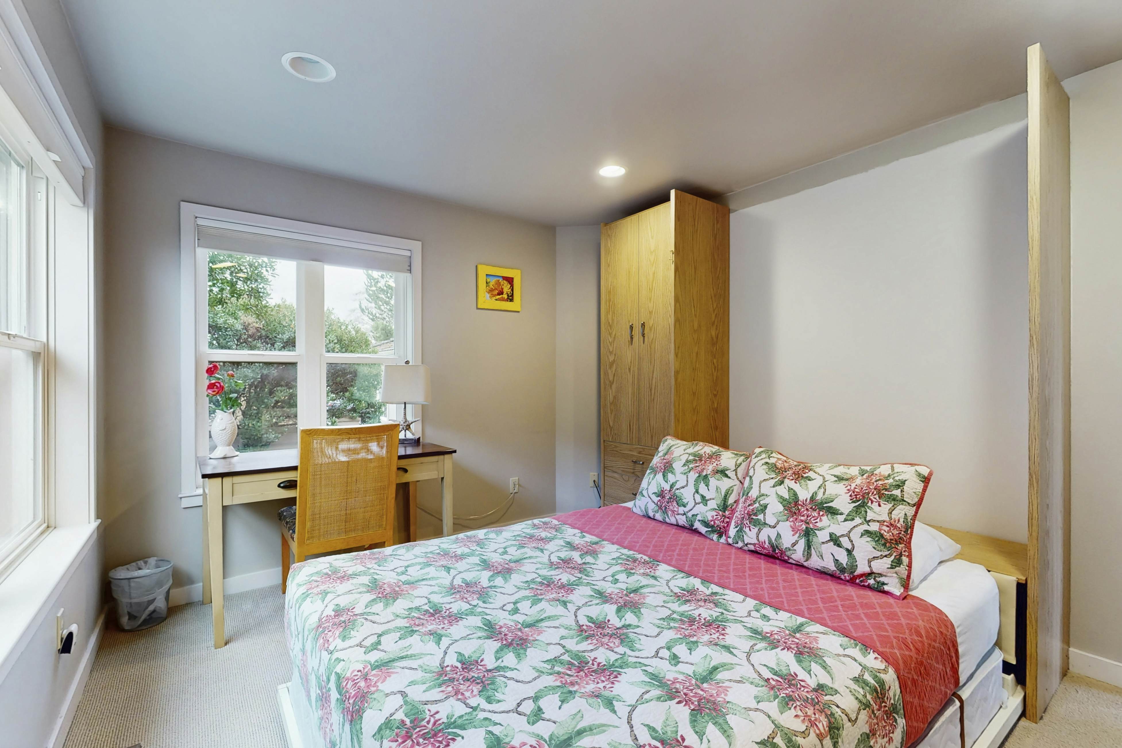 Camano Island Waterfront Modern Splendor