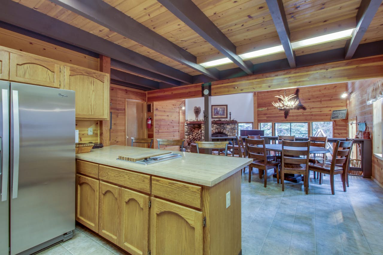 Sleeping Bear Lodge 6 BD Vacation Rental in Truckee, CA Vacasa