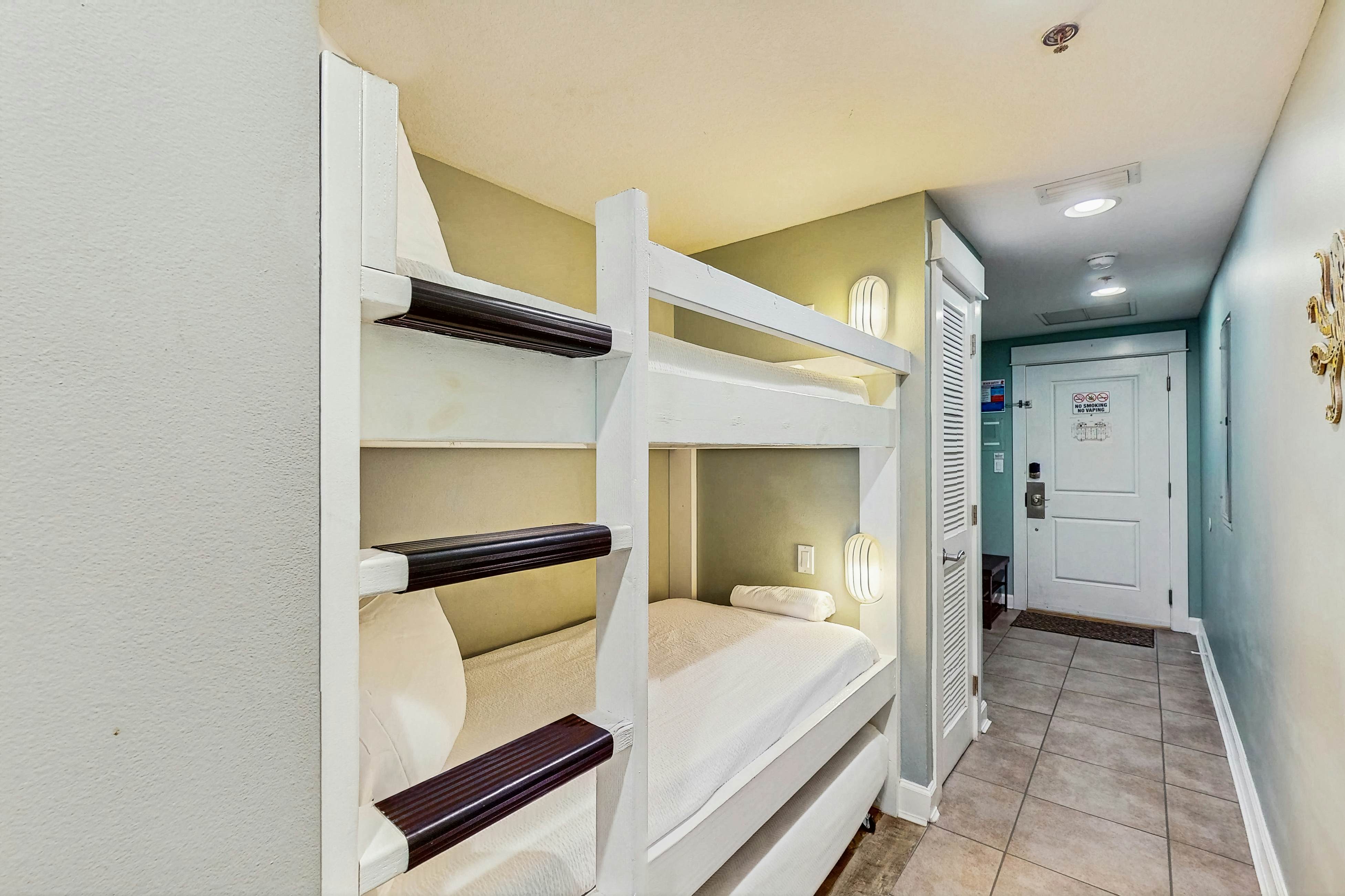 Grand Panama Tower 2-703