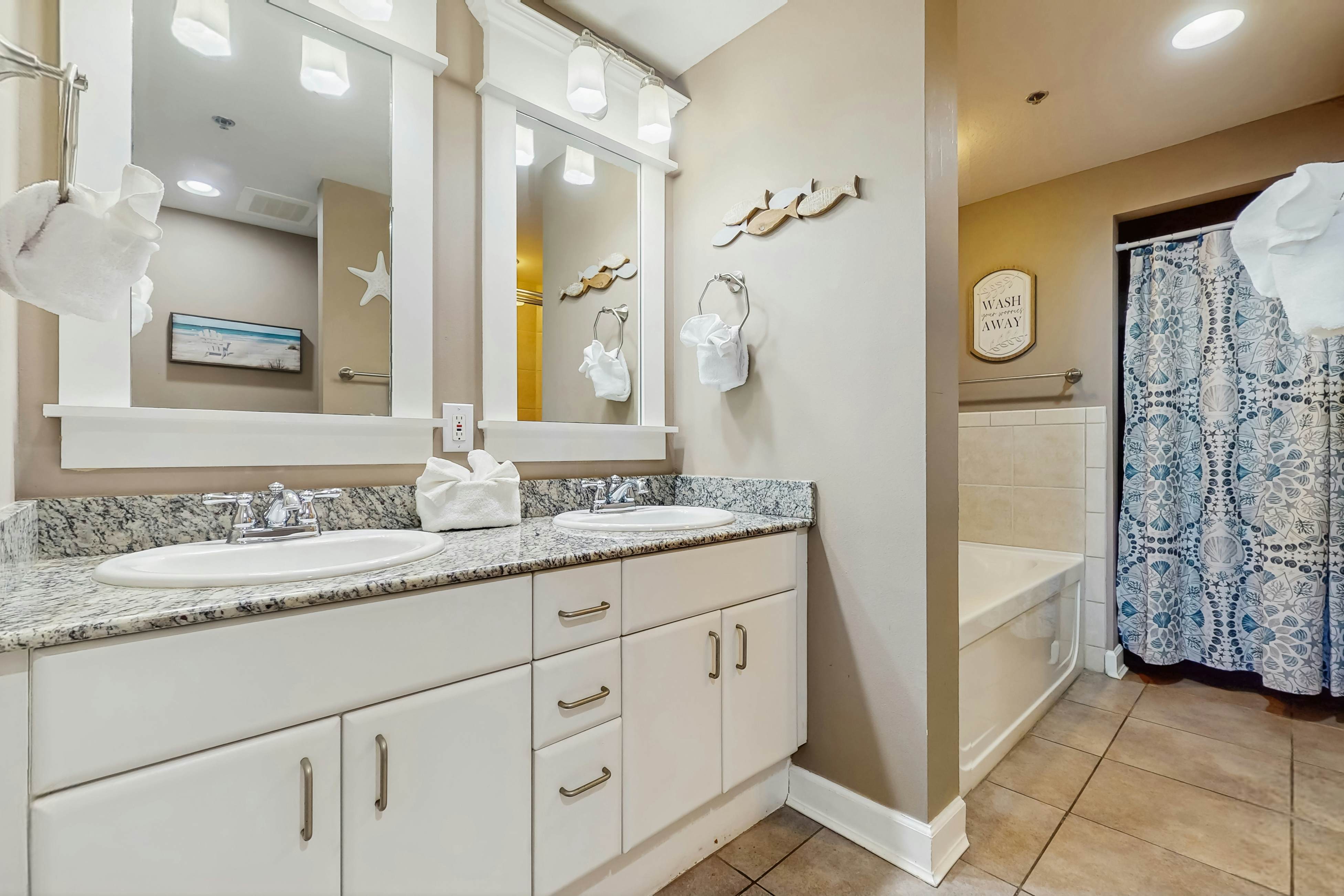 Grand Panama Tower 1-1403