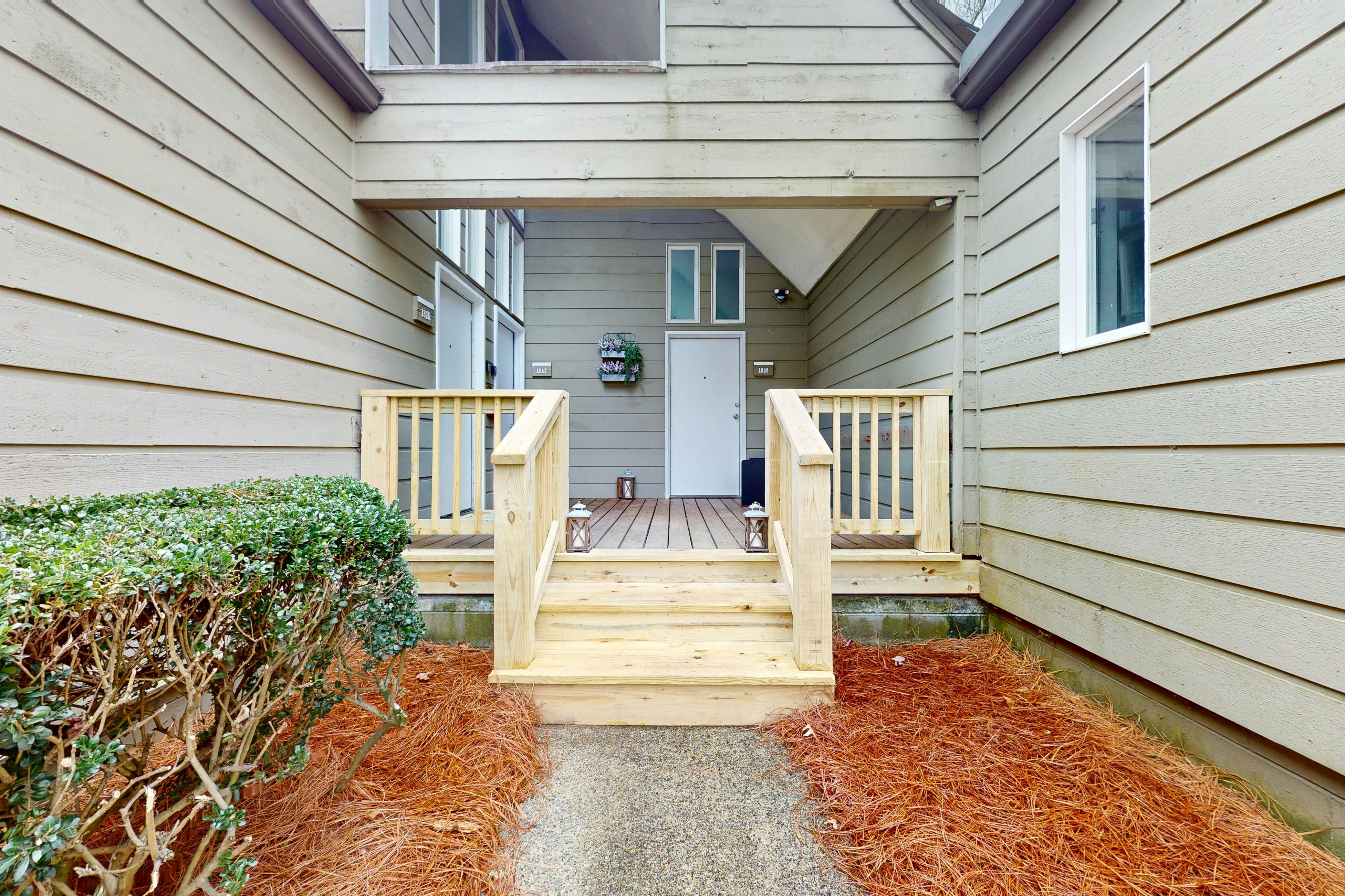 Sapphire Serenity - 1 BR