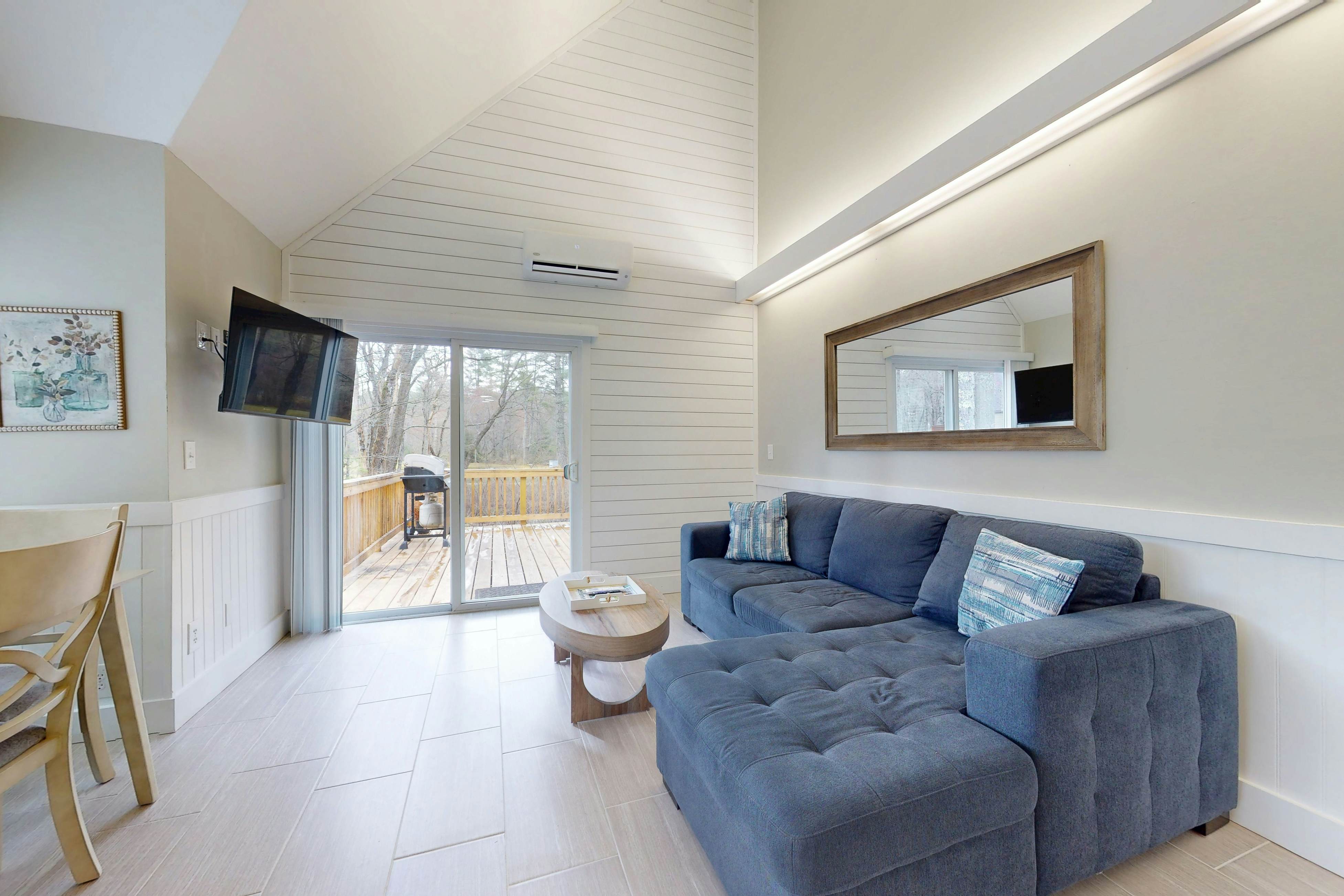 Sapphire Serenity - 1 BR