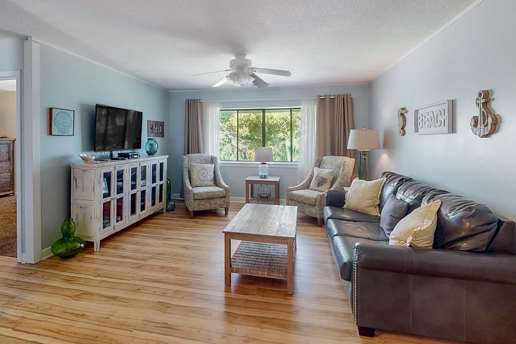 Welcoming villa with pool, beach access, patio, central AC, & washer/dryer — Hilton Head, SC — vacation rental