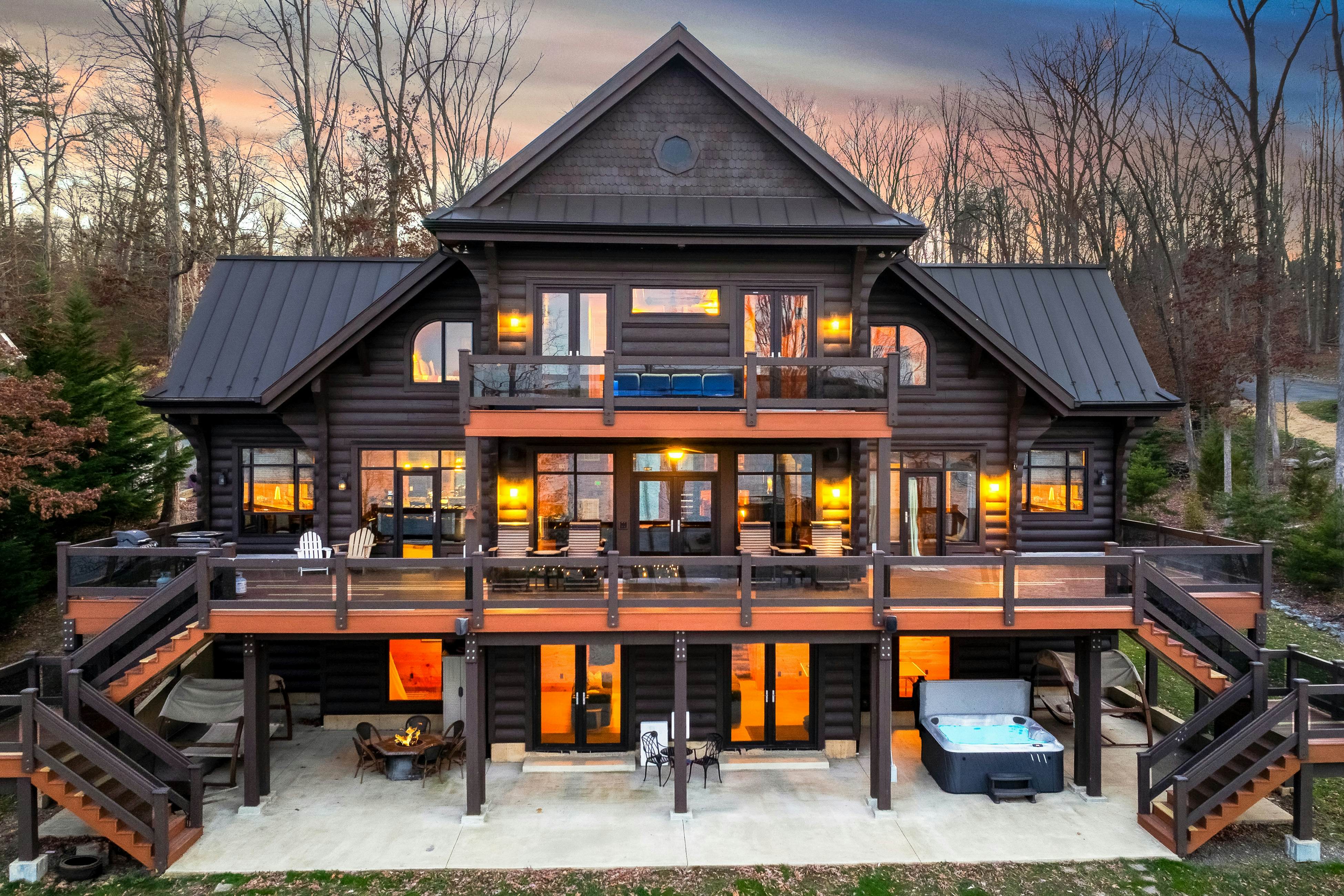 Lakefront Loggin' Off