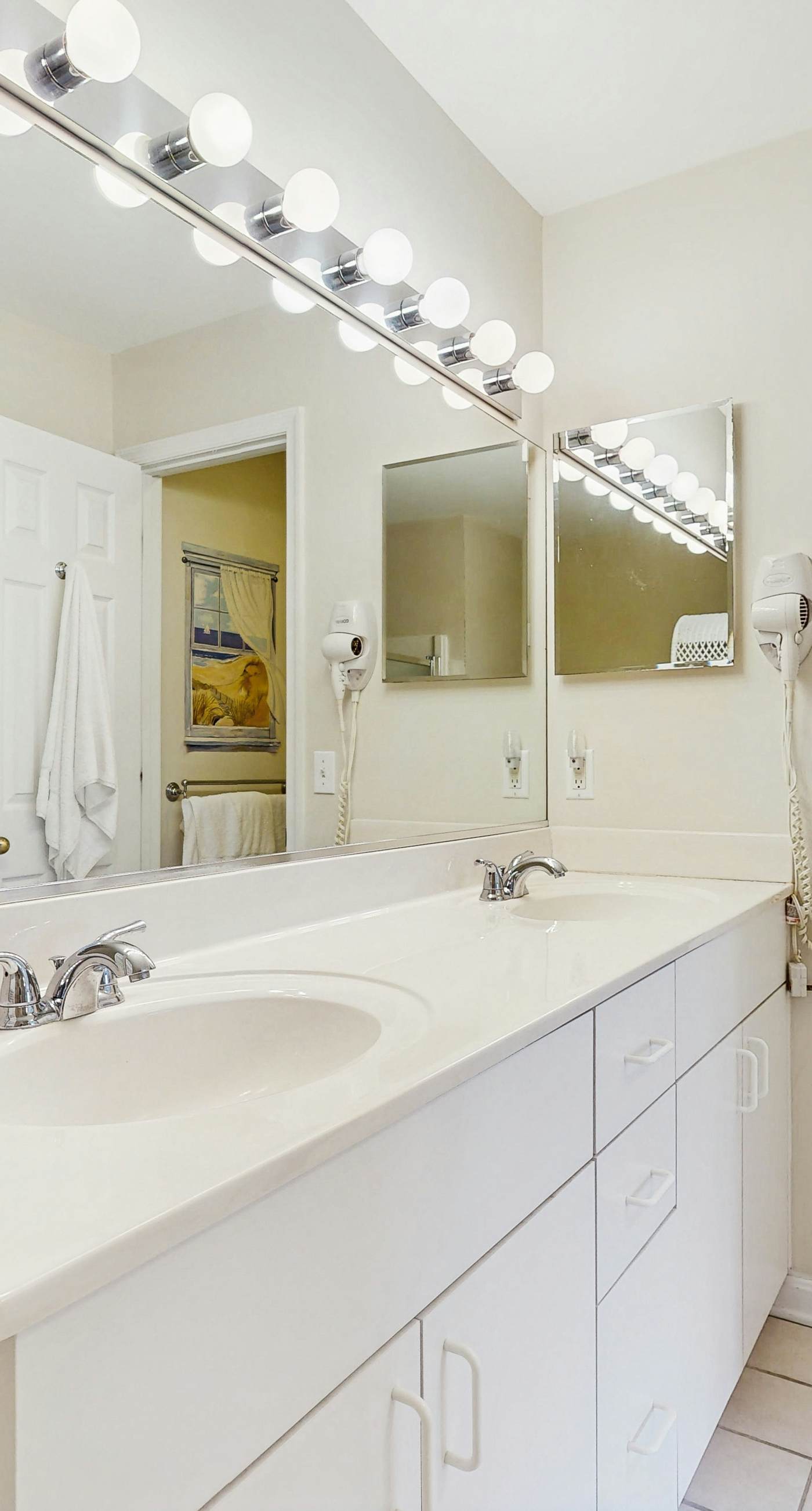 Sea Colony - 55054 Pine Lake Dr