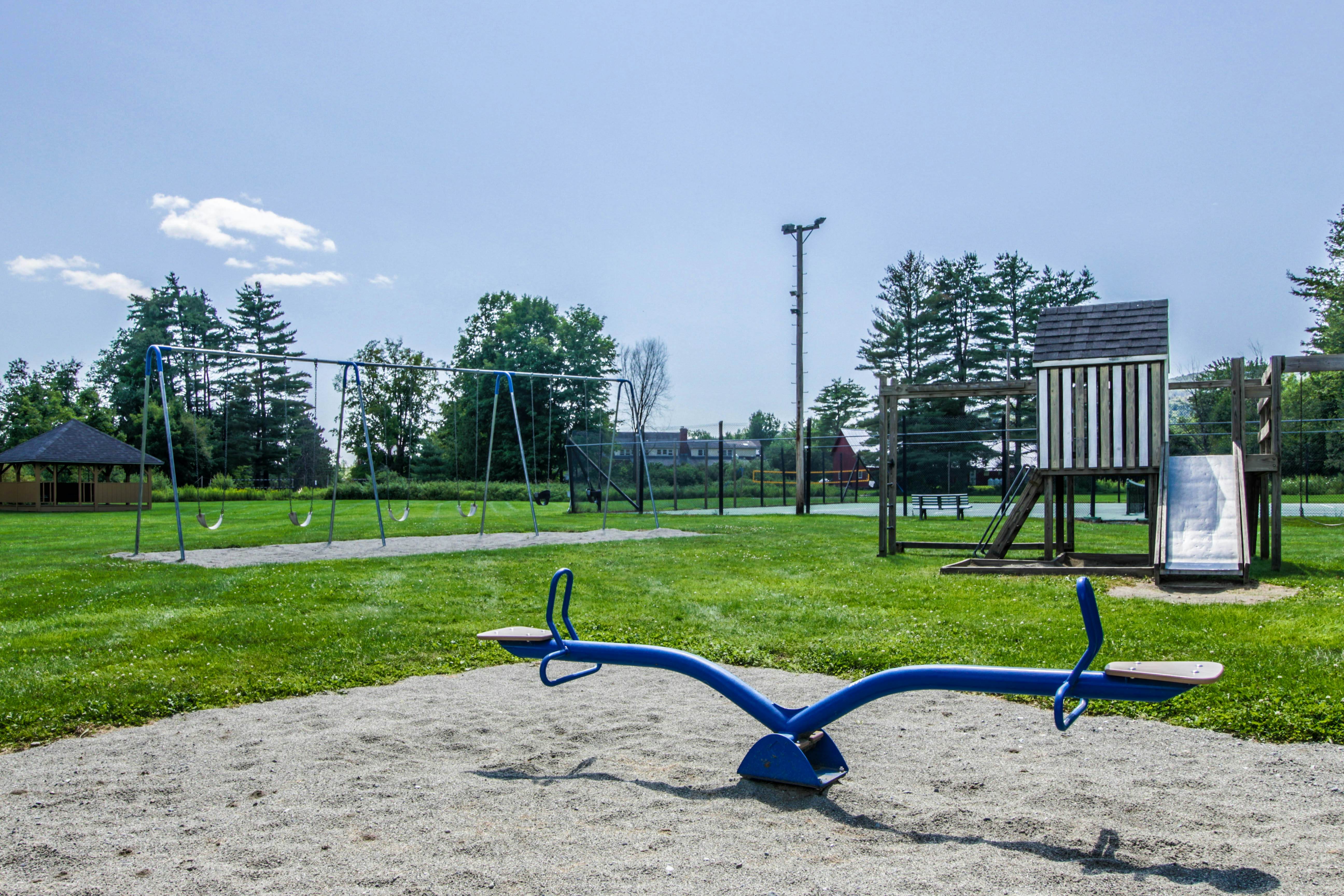 Mountainside Resort F302