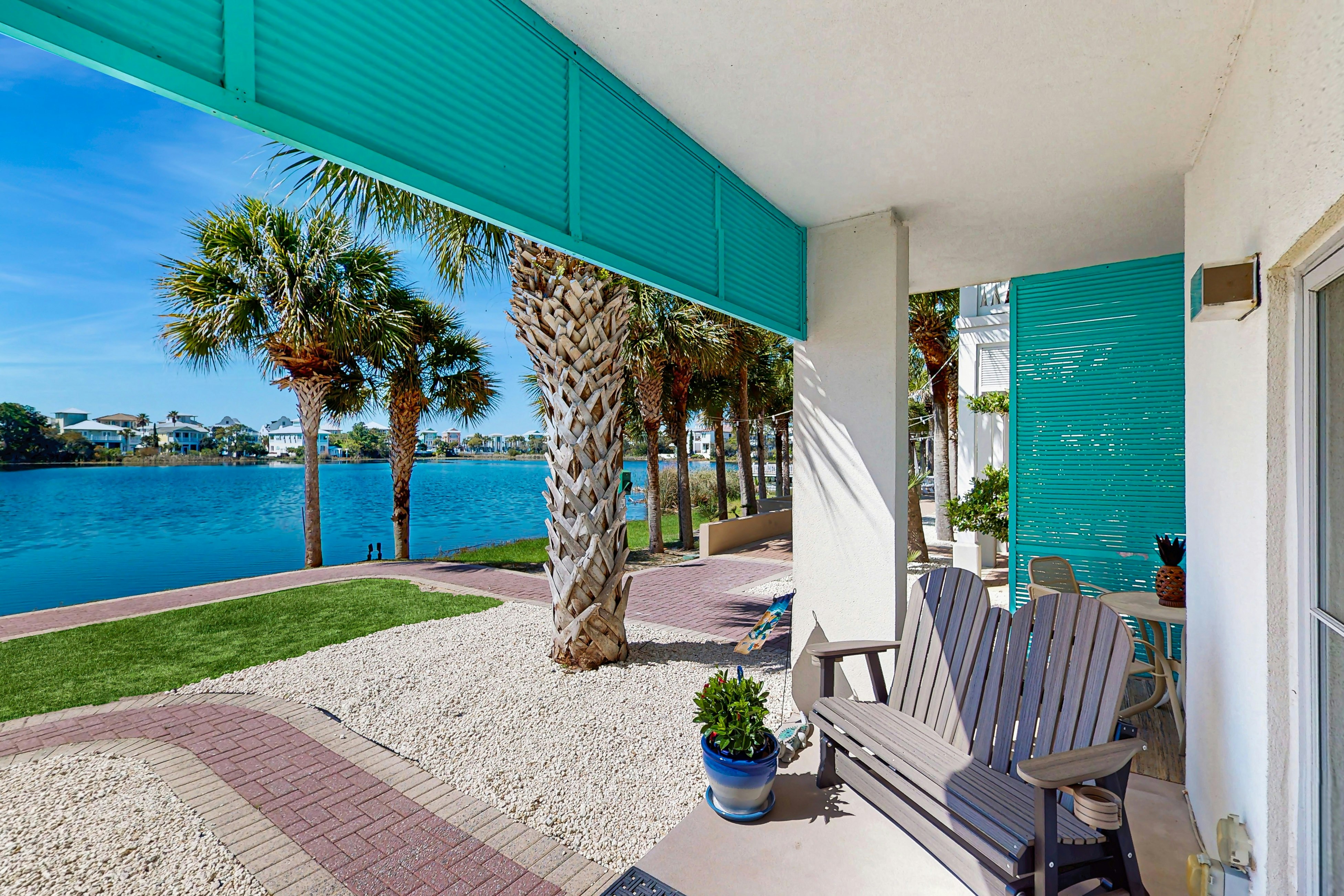 Carillon Market Inn 101