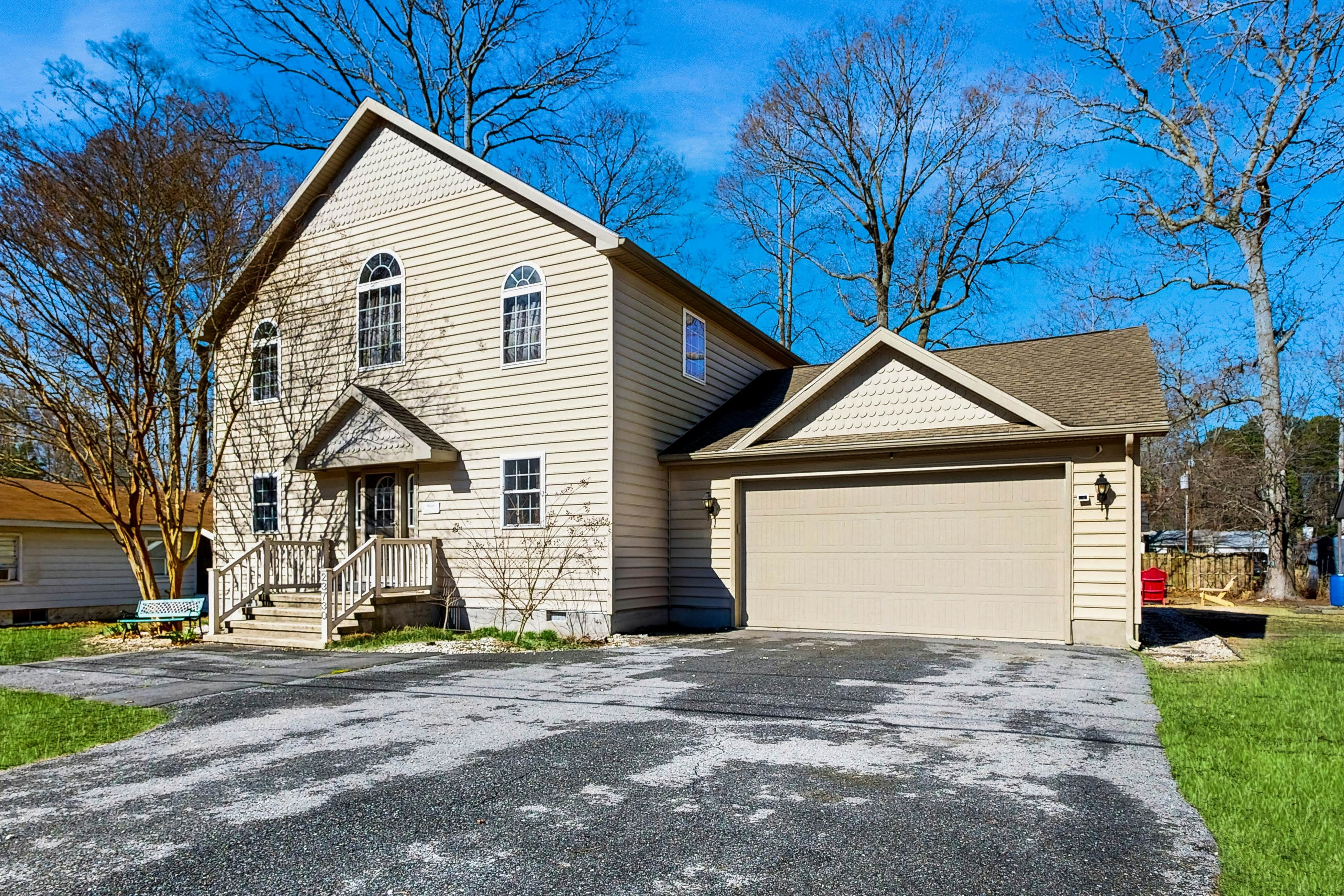 Angola By The Bay - 23730 Elmwood Ave E