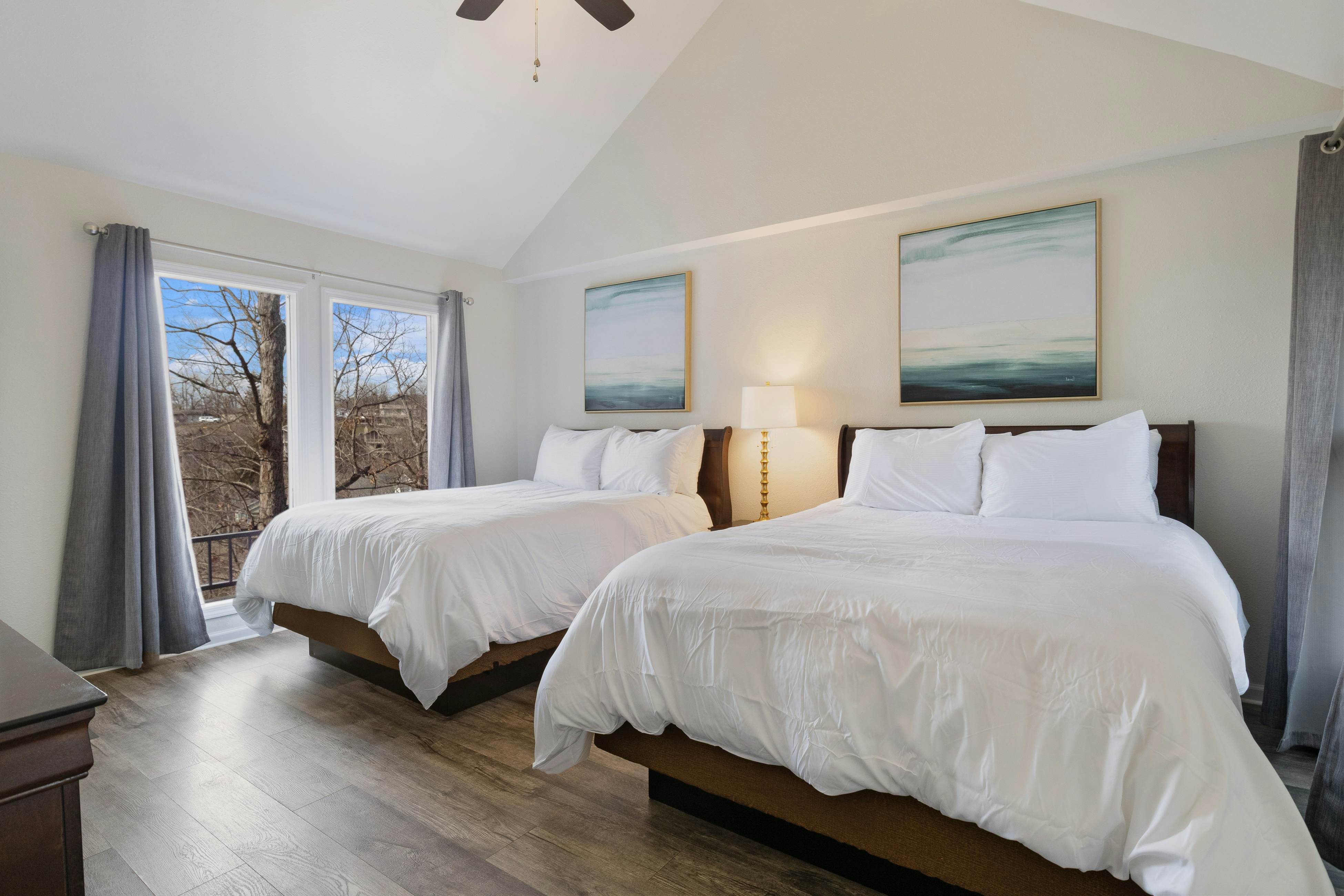 Christmas Hideaway Gold Room