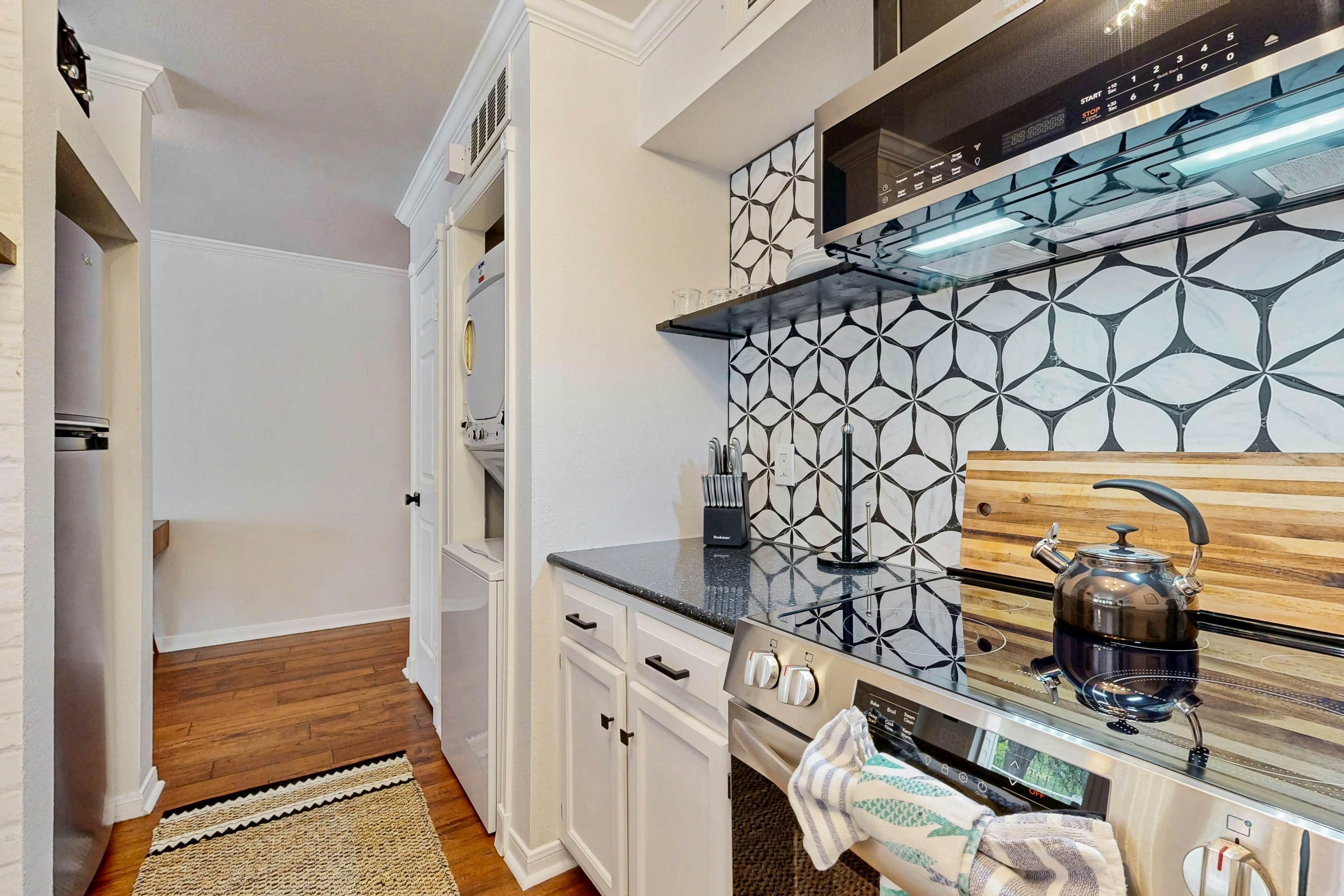 Austin Lakeside Getaway