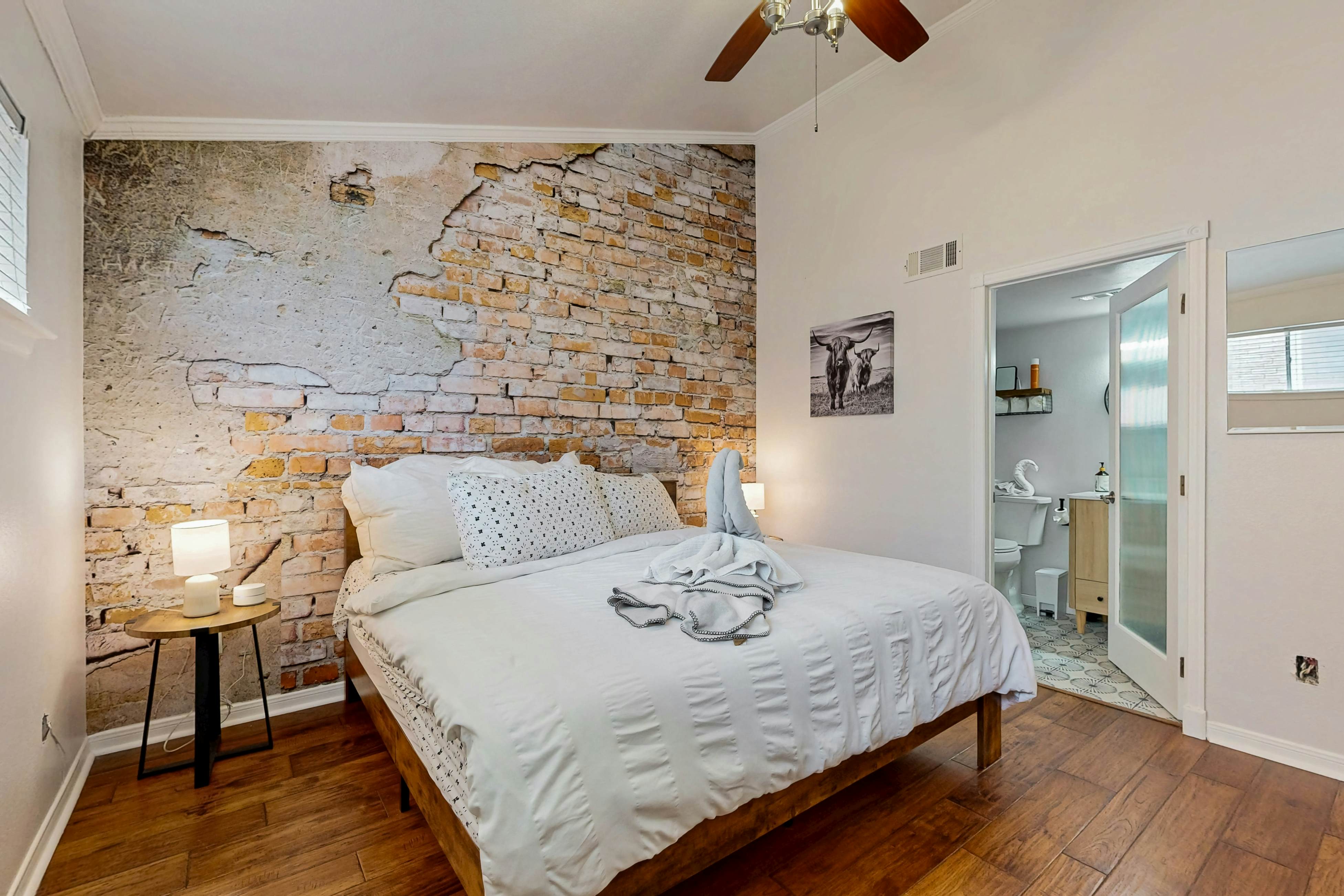 Austin Lakeside Getaway