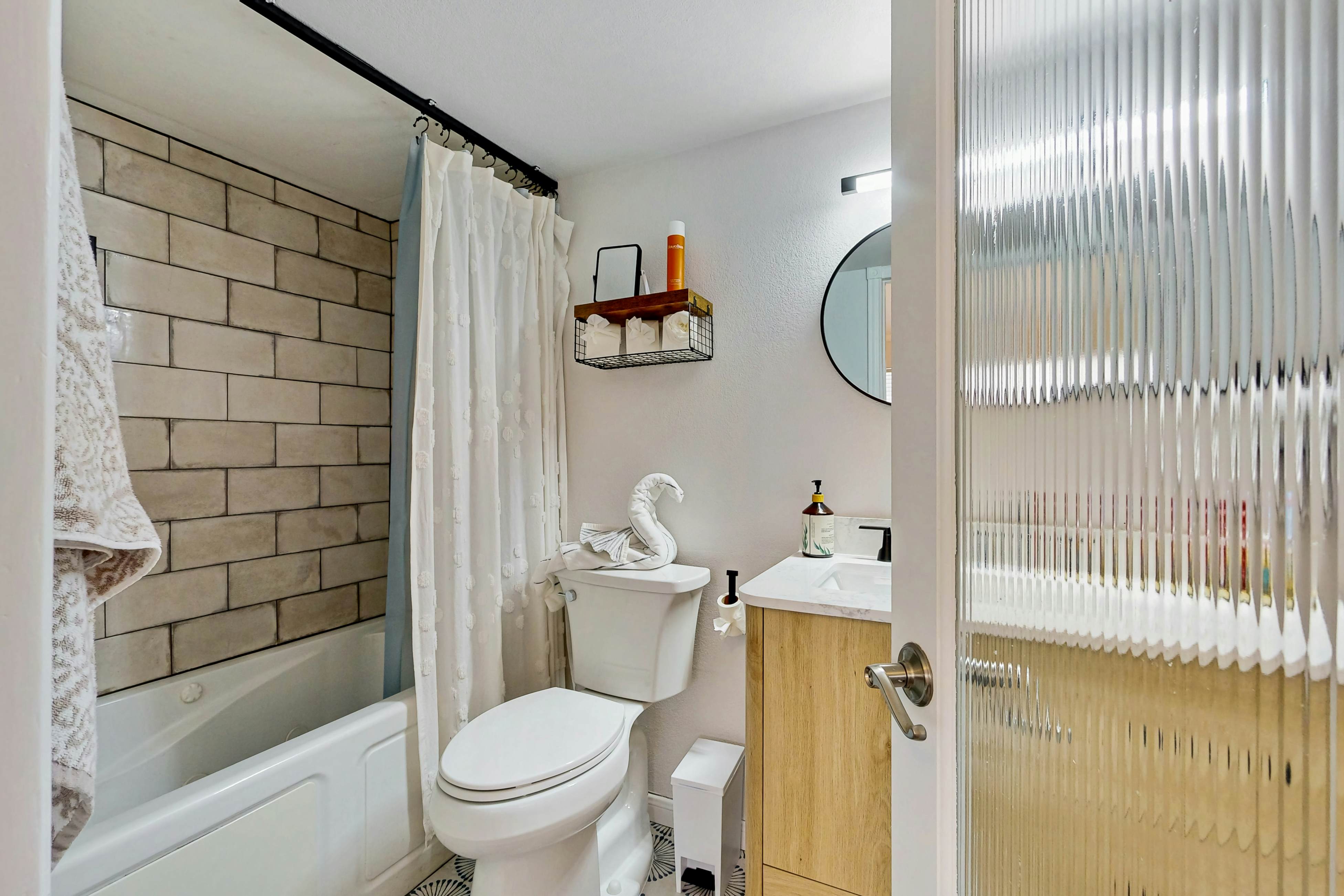 Austin Lakeside Getaway