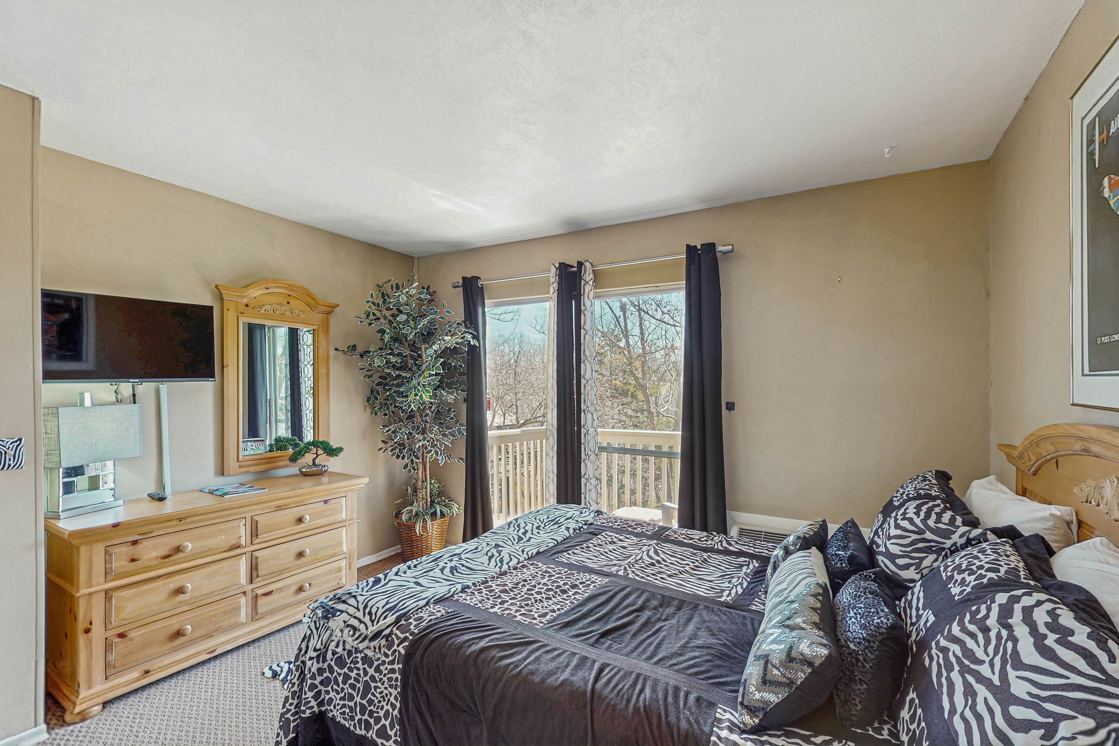 Joburg Suite at the Safari Lodge