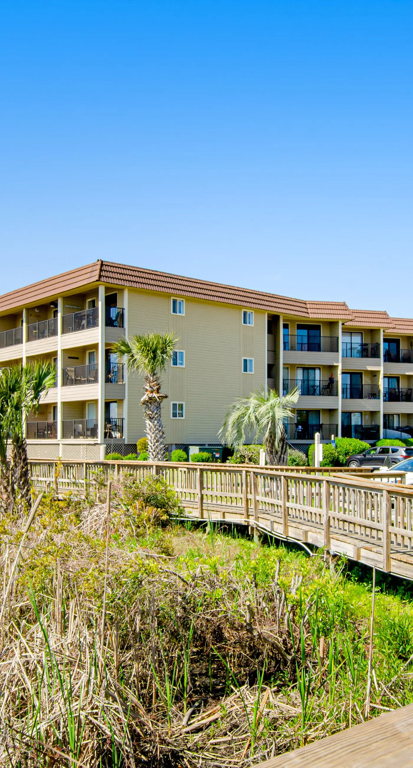 HH Beach & Tennis 322AR